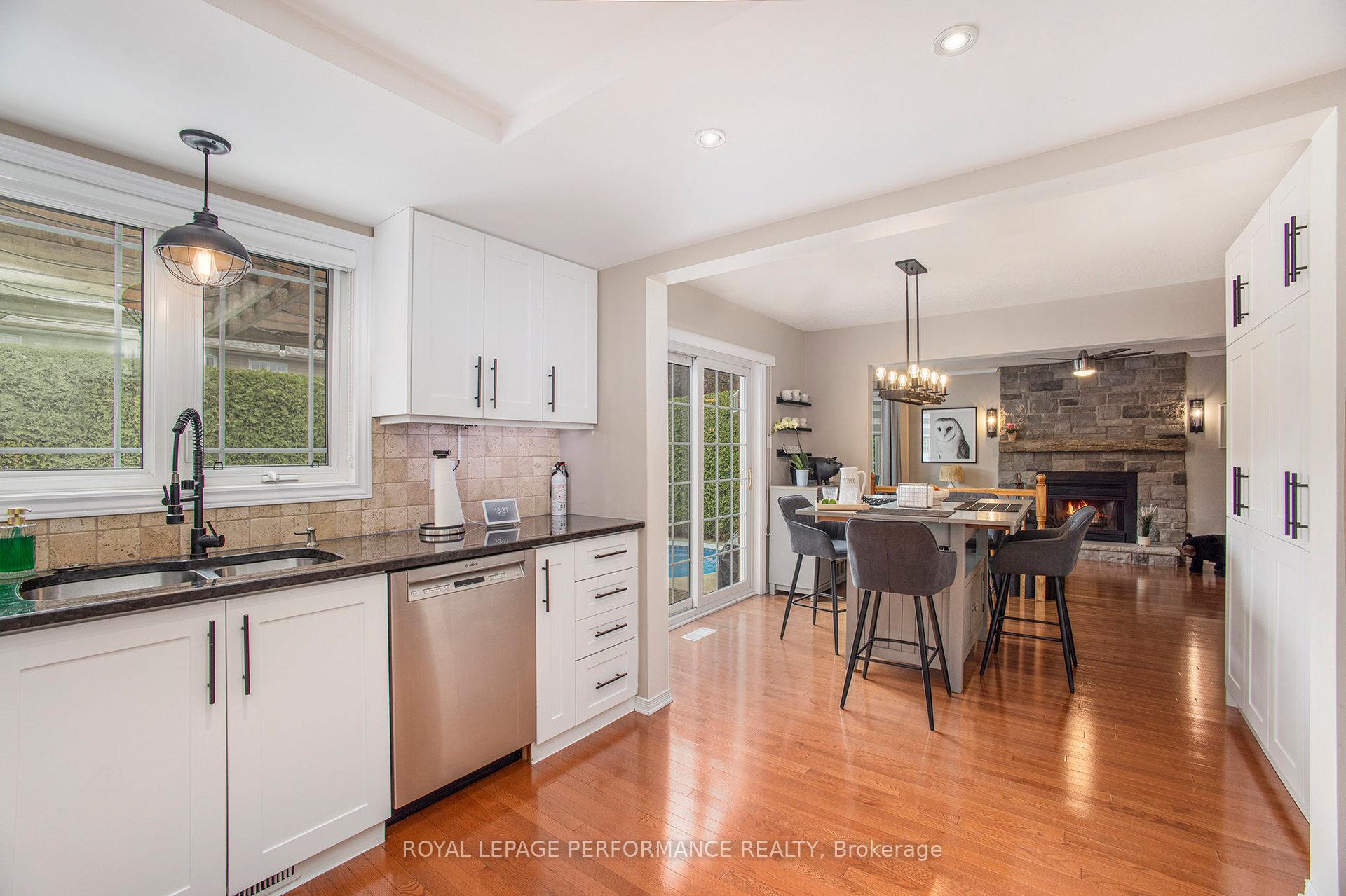 Photo 20 of 44 Cherry Drive, Ottawa, Stittsville (South) — HOMEH