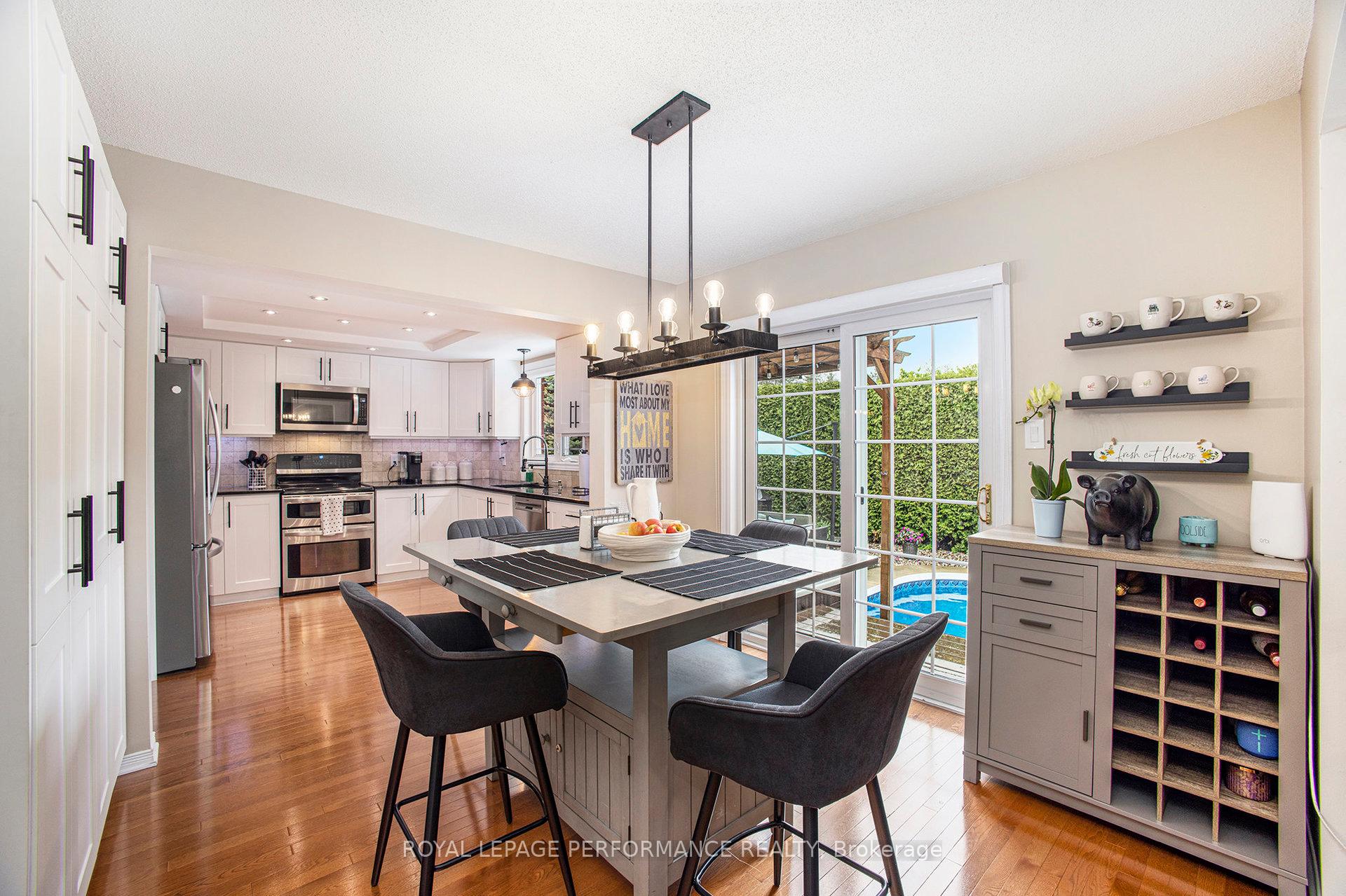 Photo 17 of 44 Cherry Drive, Ottawa, Stittsville (South) — HOMEH