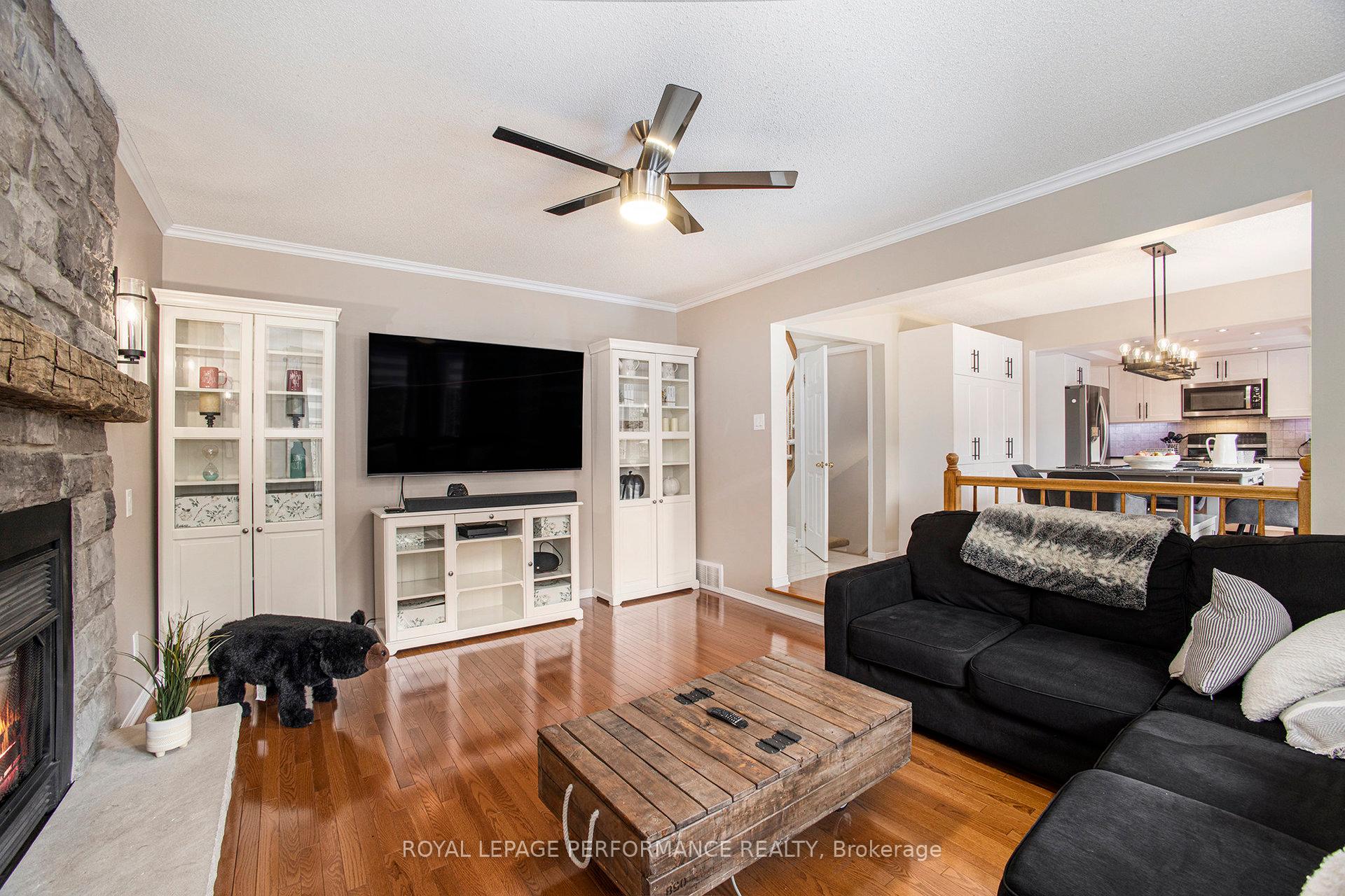 Photo 9 of 44 Cherry Drive, Ottawa, Stittsville (South) — HOMEH