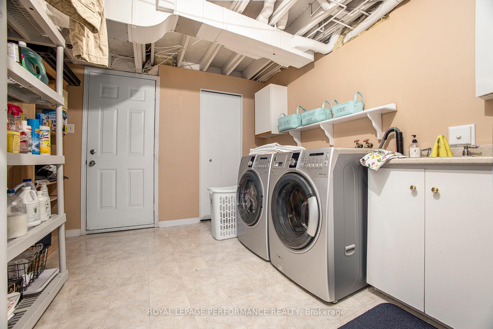 Photo 35 of 44 Cherry Drive, Ottawa, Stittsville (South) — HOMEH