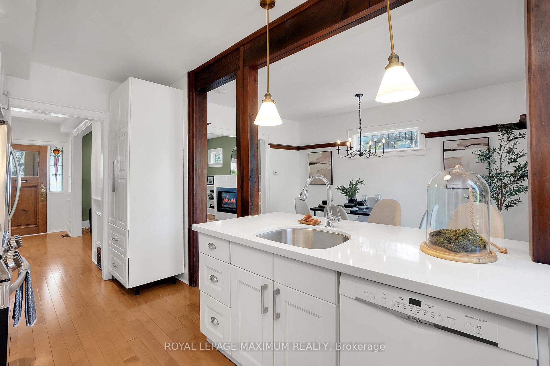 Photo 21 of 30 Dixon Avenue, Toronto, The Beaches — HOMEH