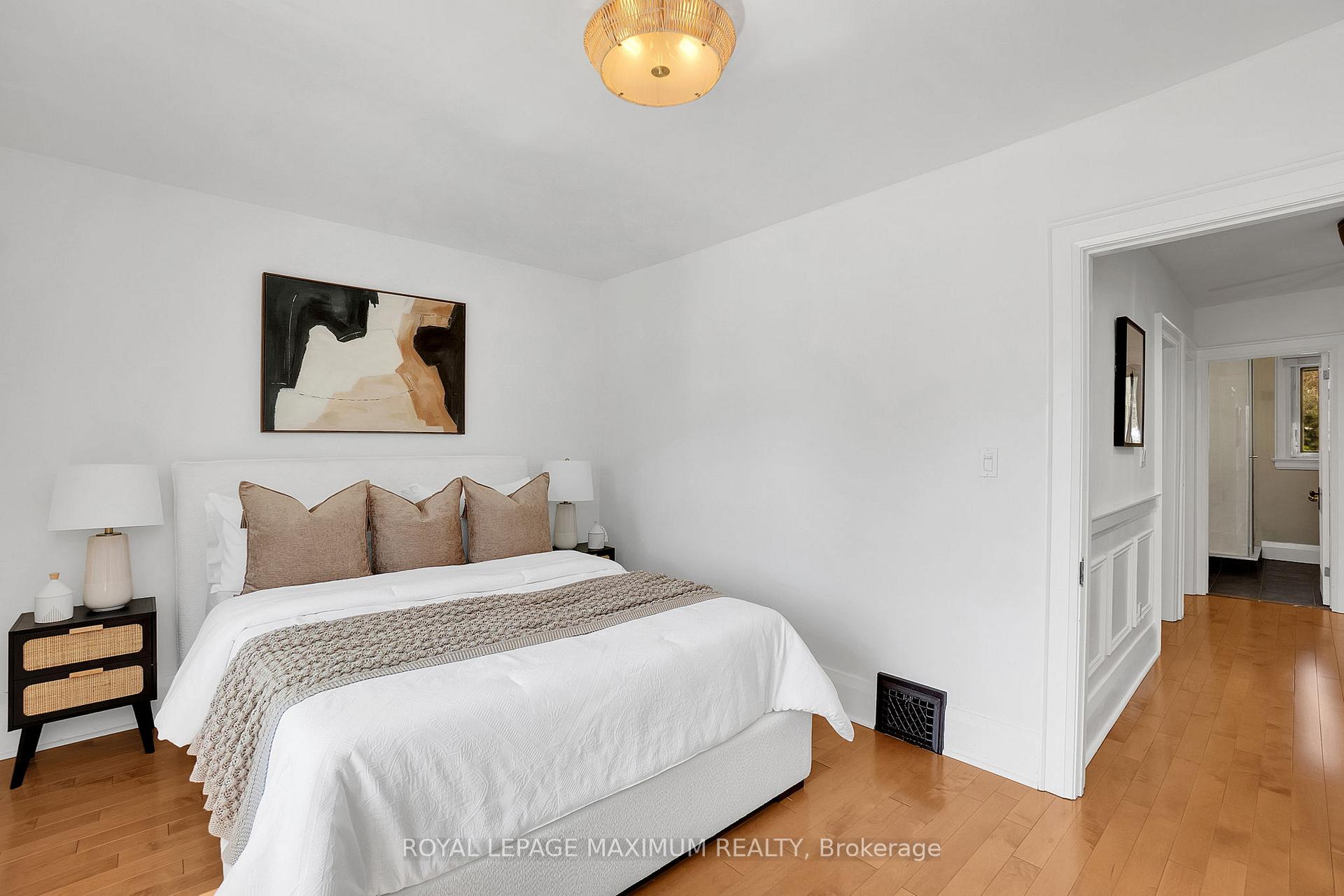 Photo 13 of 30 Dixon Avenue, Toronto, The Beaches — HOMEH