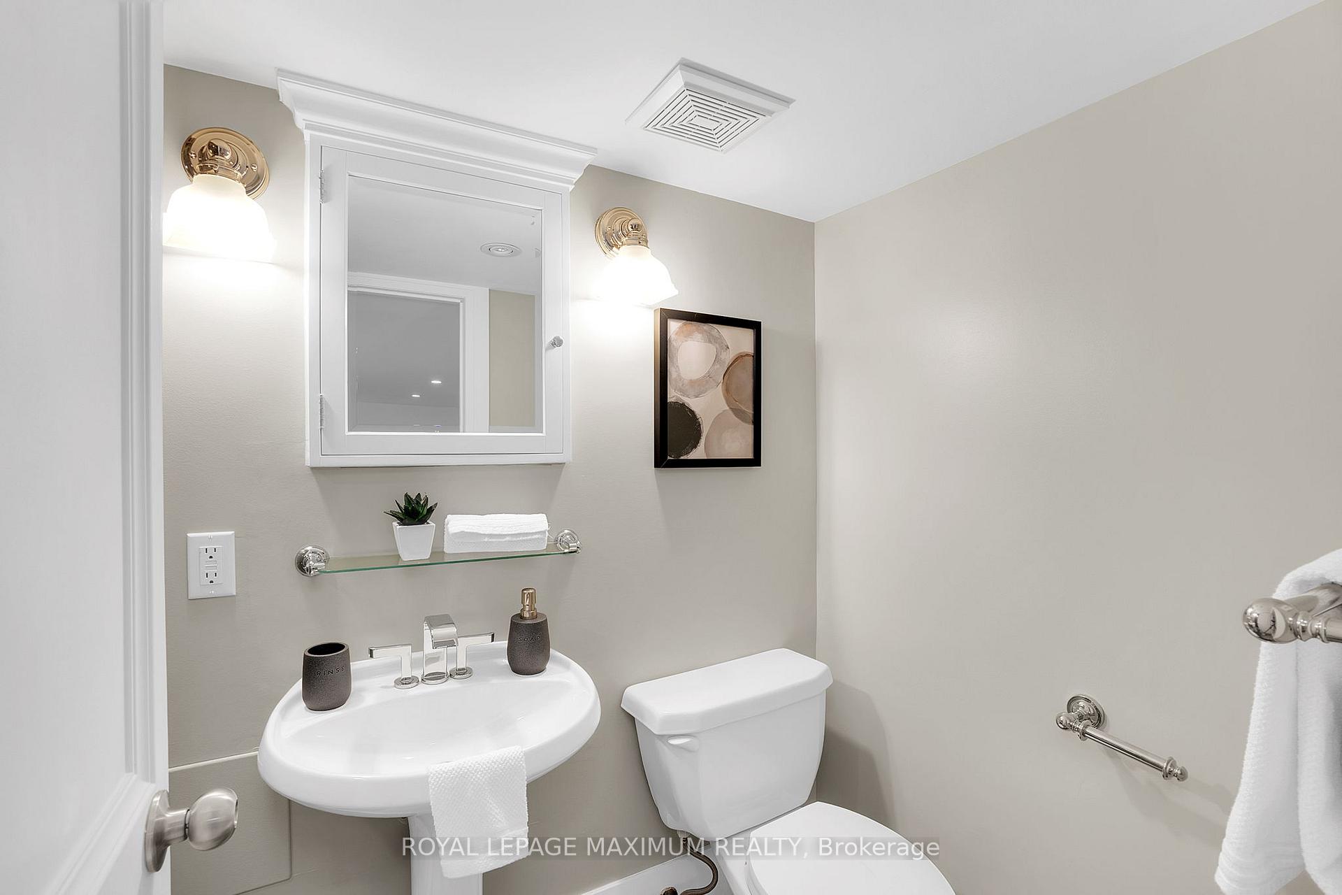 Photo 26 of 30 Dixon Avenue, Toronto, The Beaches — HOMEH