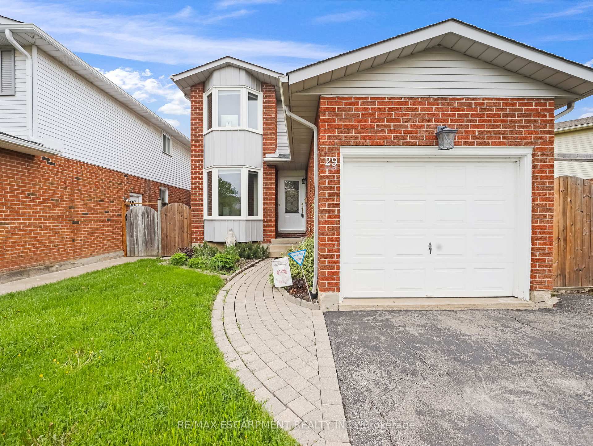 Photo 1 of 29 Capri Street, Thorold, Confederation Heights — HOMEH