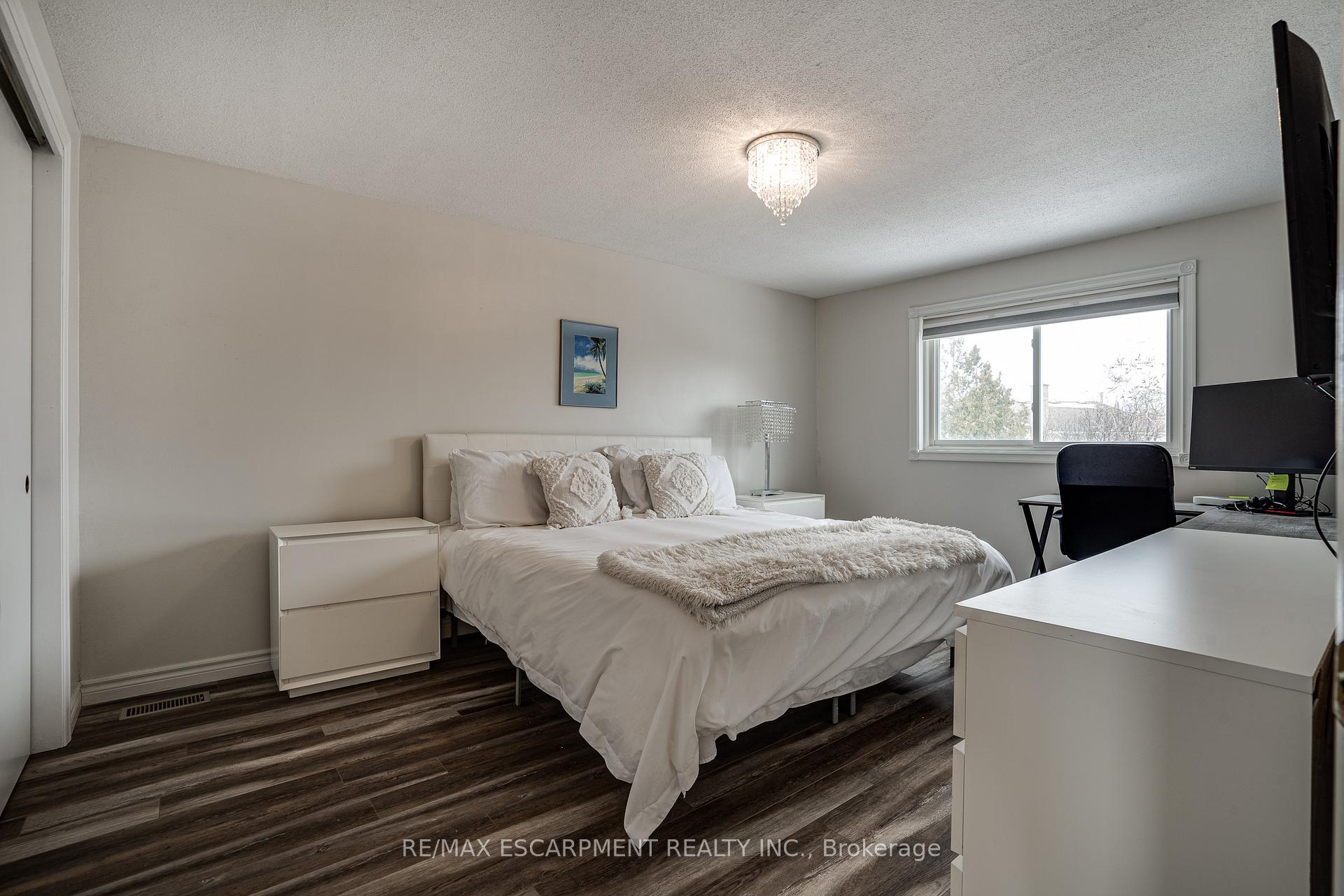 Photo 22 of 29 Capri Street, Thorold, Confederation Heights — HOMEH