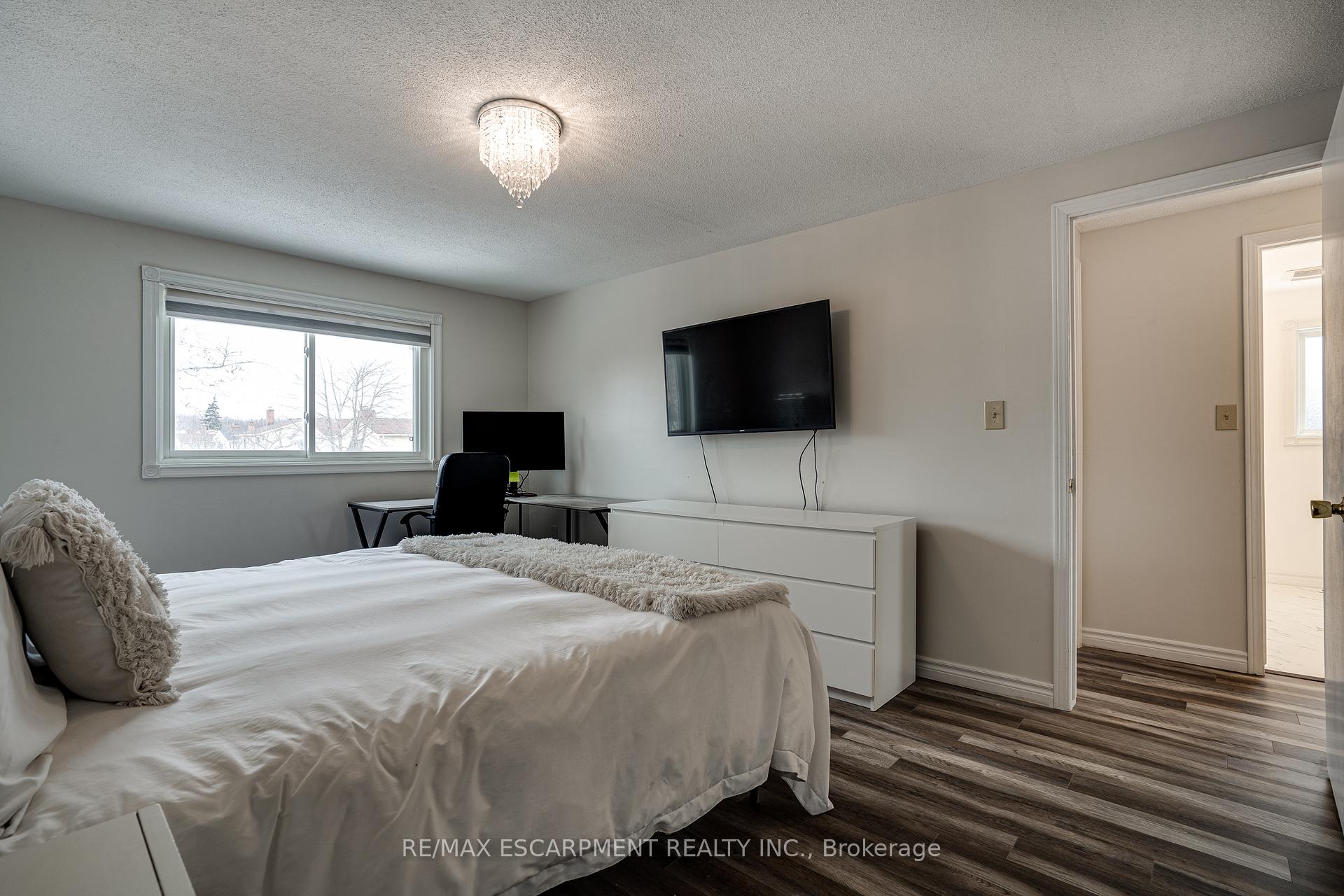 Photo 13 of 29 Capri Street, Thorold, Confederation Heights — HOMEH