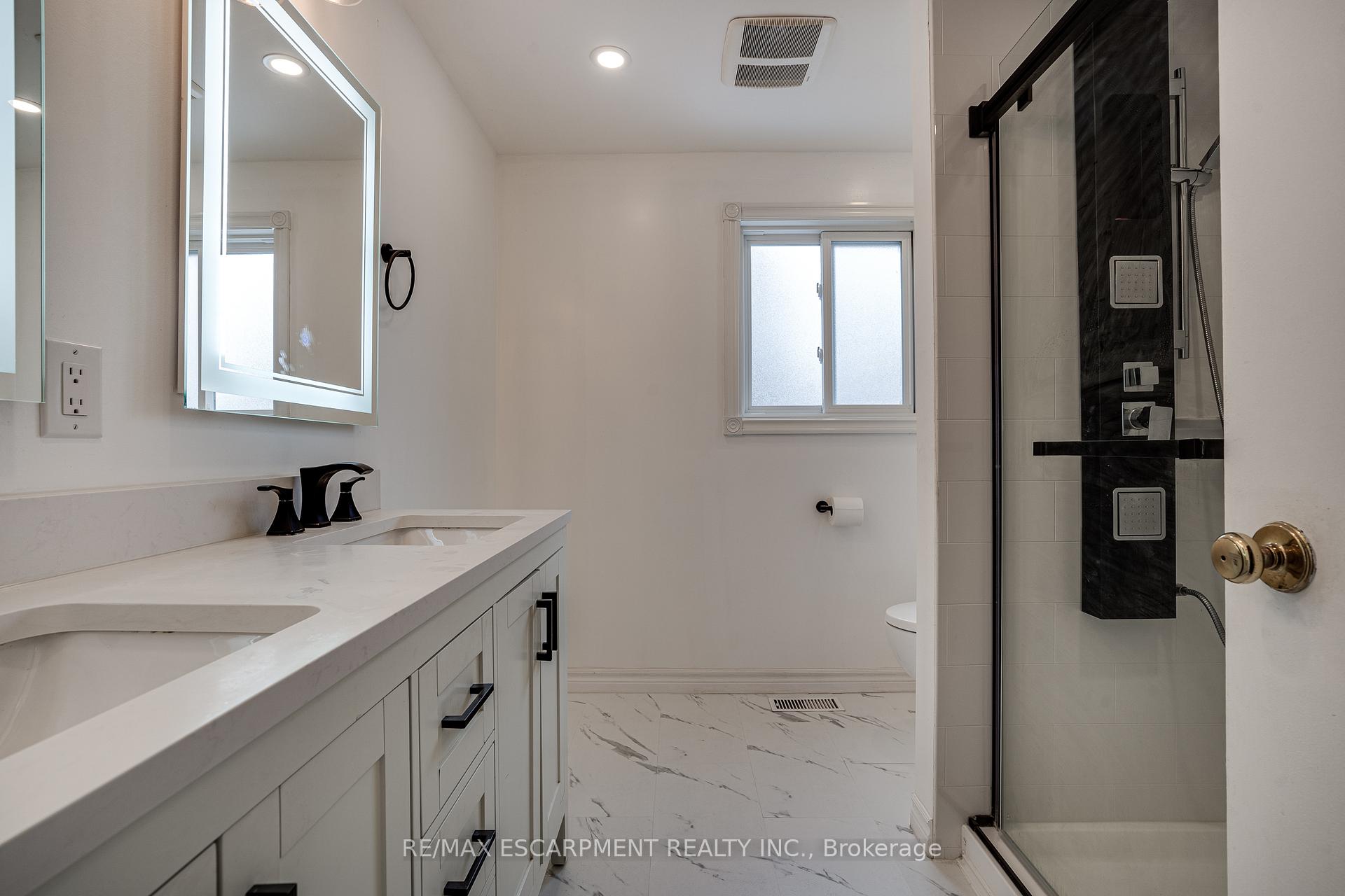 Photo 21 of 29 Capri Street, Thorold, Confederation Heights — HOMEH