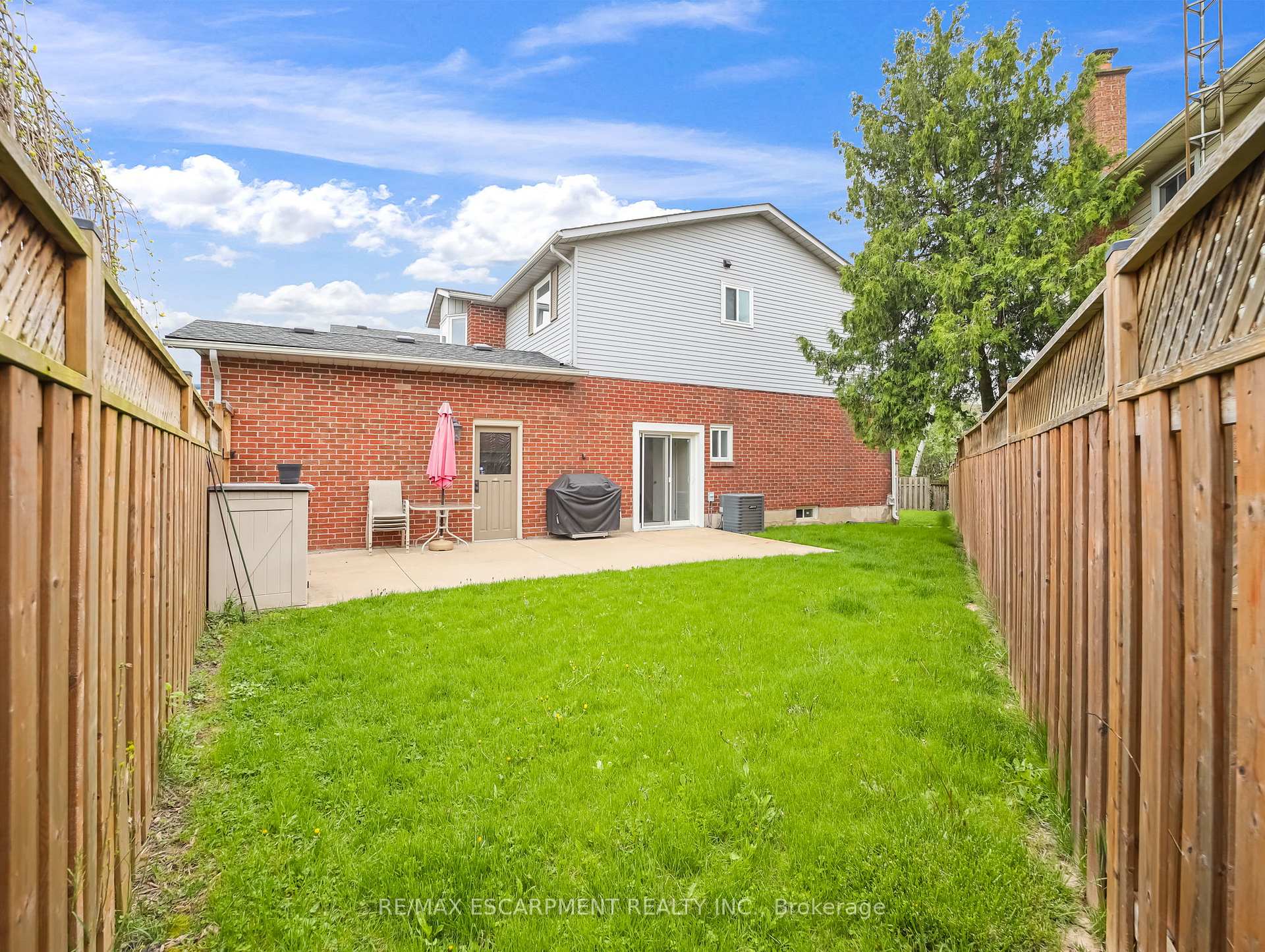 Photo 37 of 29 Capri Street, Thorold, Confederation Heights — HOMEH