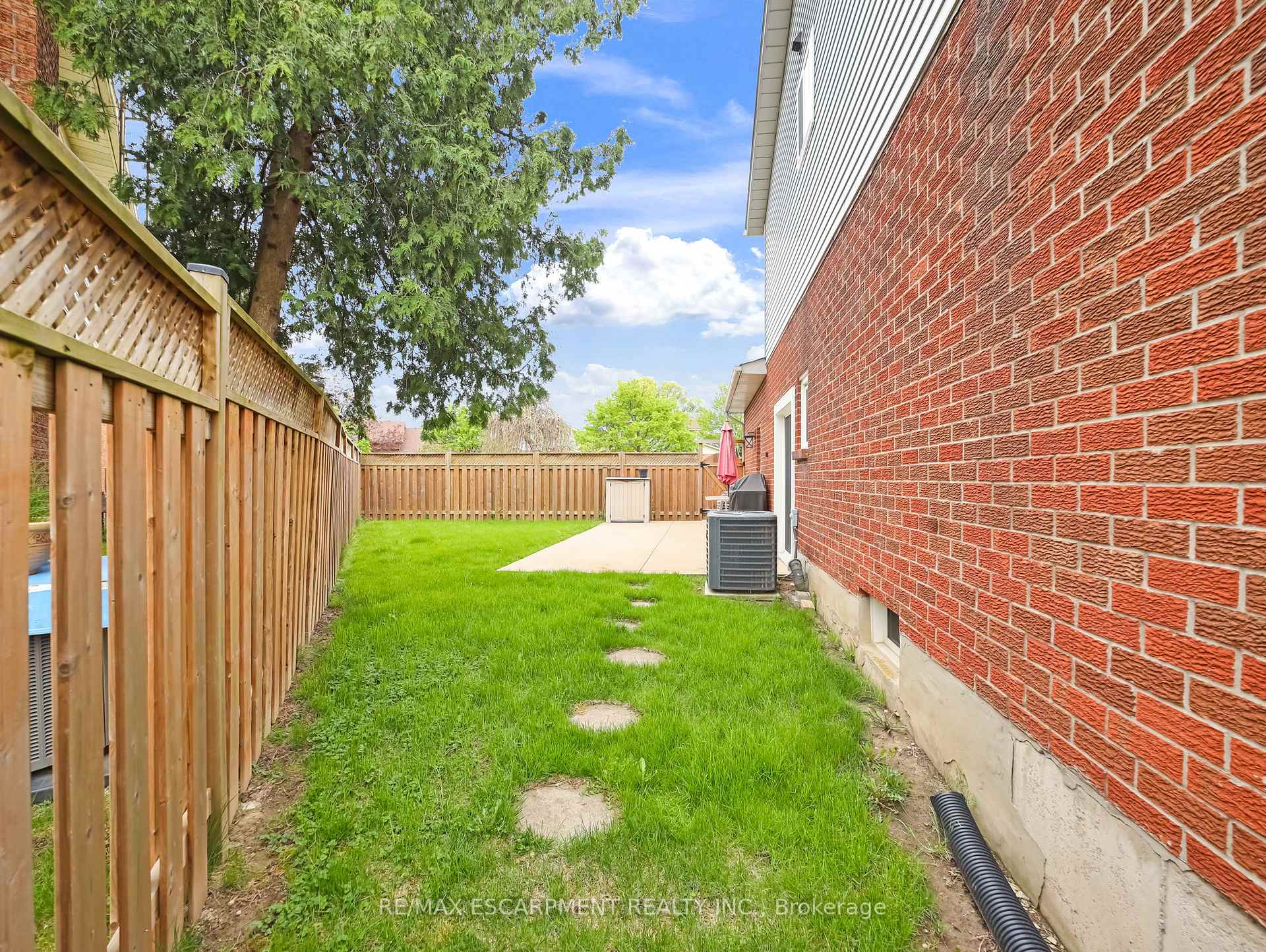 Photo 40 of 29 Capri Street, Thorold, Confederation Heights — HOMEH