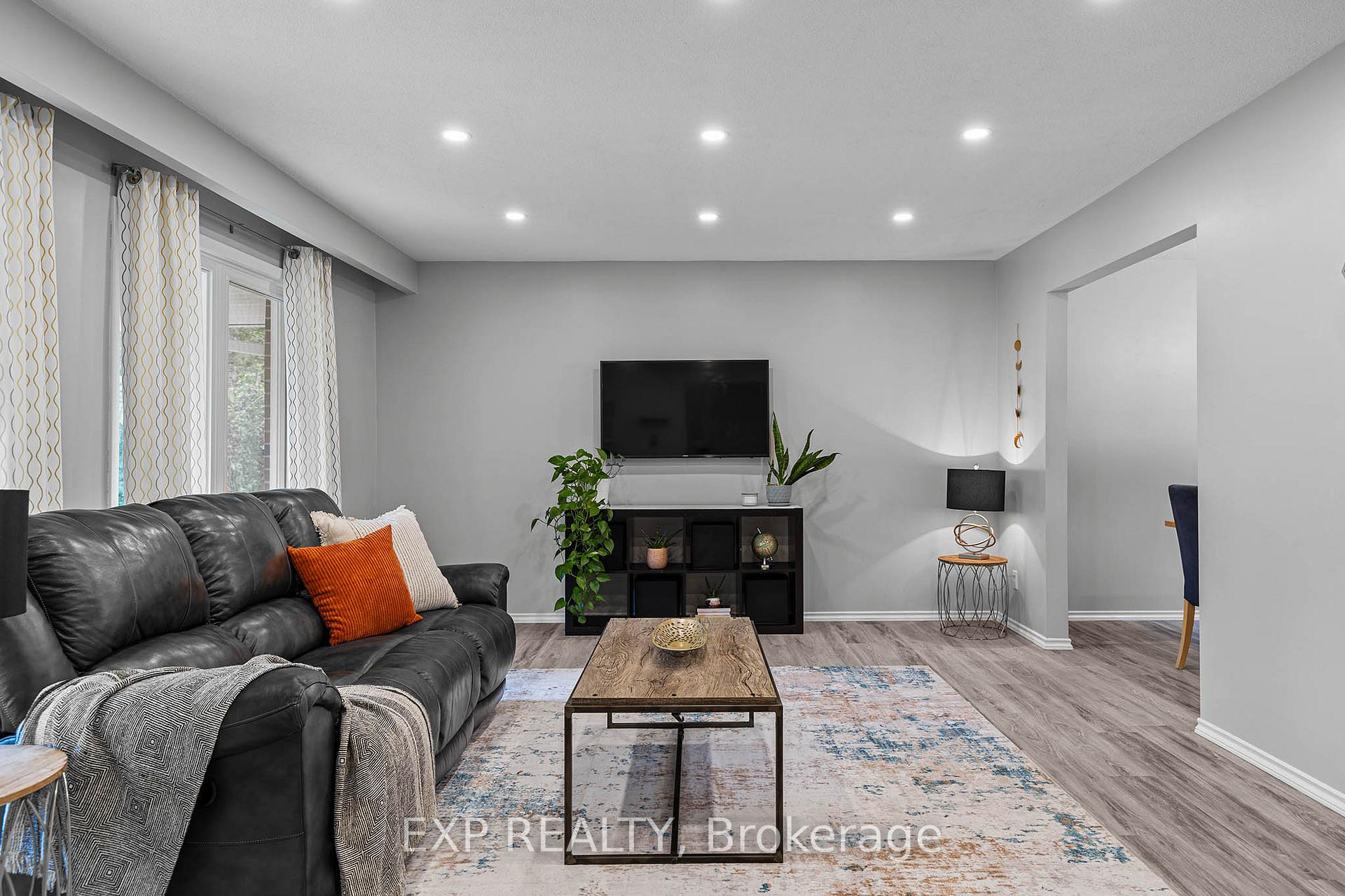 Photo 15 of 9670 Morning Glory Road, Georgina, Pefferlaw — HOMEH