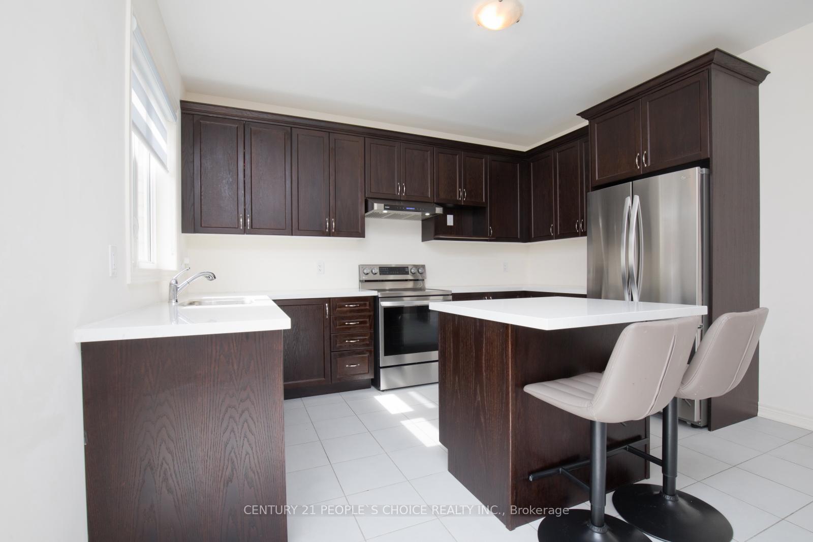 Photo 7 of 4 Elverton Crescent, Brampton, Northwest Brampton — HOMEH