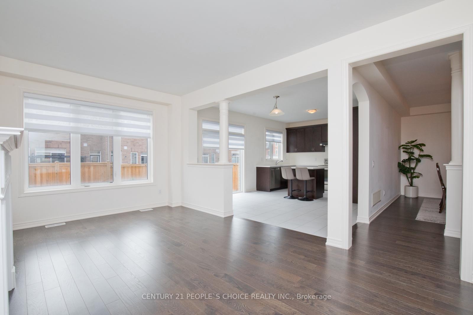 Photo 8 of 4 Elverton Crescent, Brampton, Northwest Brampton — HOMEH