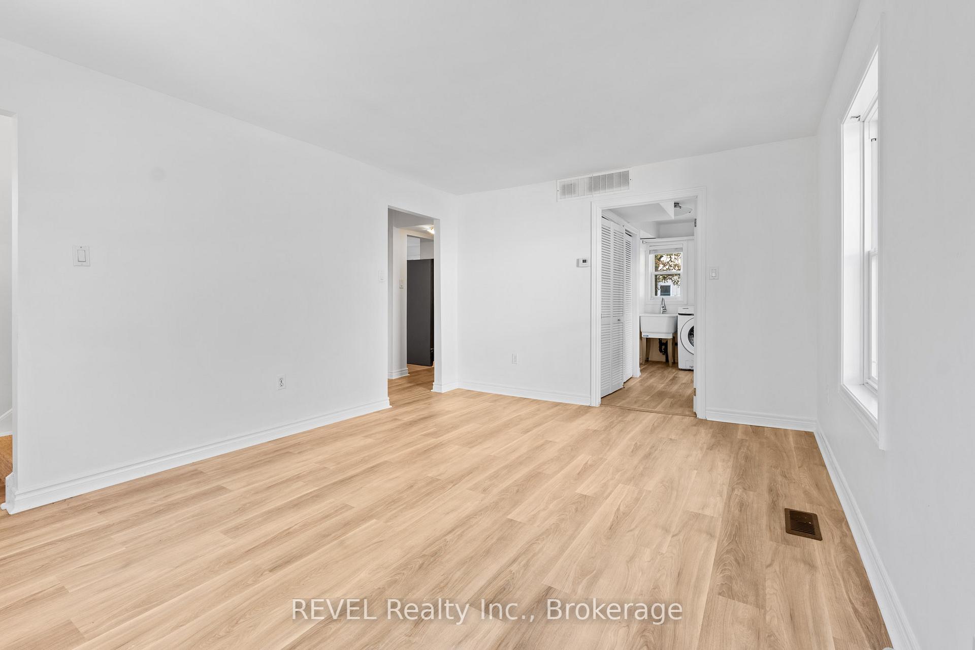 Photo 30 of 17 Sandown Street, St. Catharines, Fairview — HOMEH