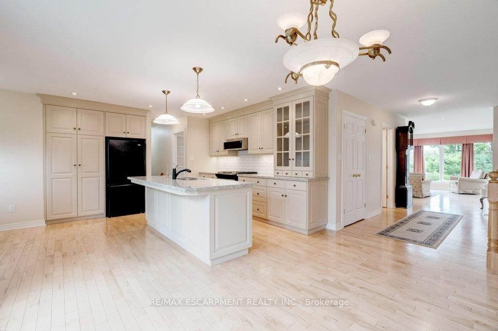 Photo 2 of 2272 Troy Road W, Hamilton, Rural Flamborough — HOMEH