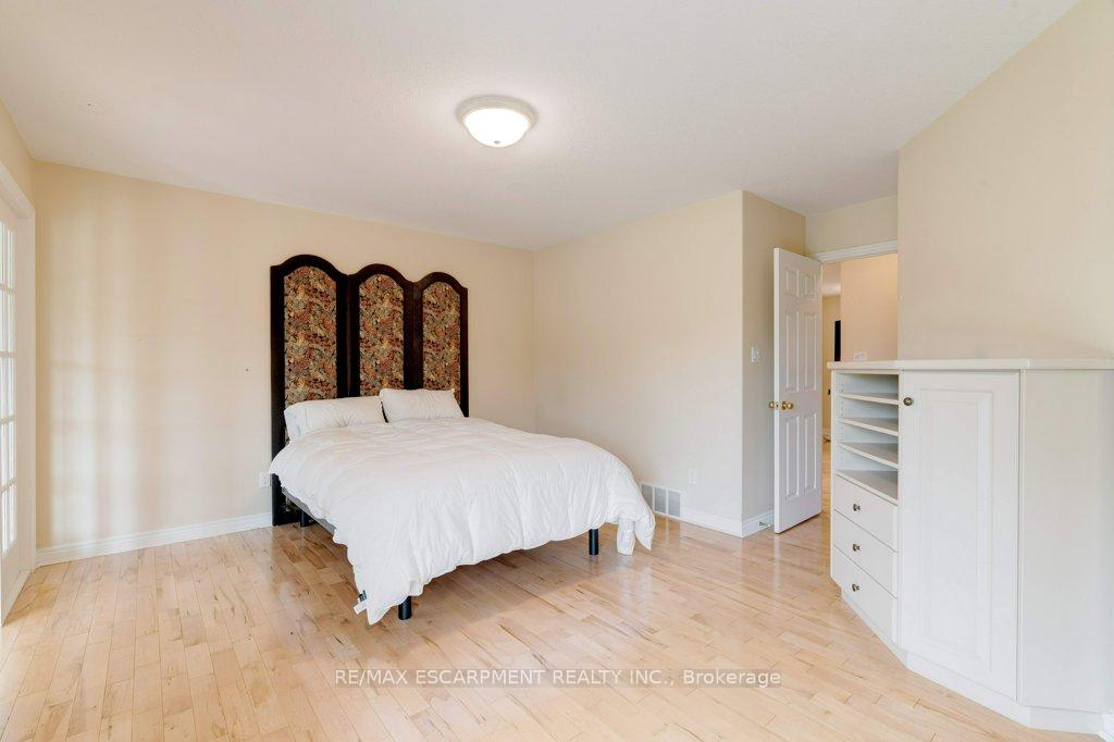 Photo 16 of 2272 Troy Road W, Hamilton, Rural Flamborough — HOMEH