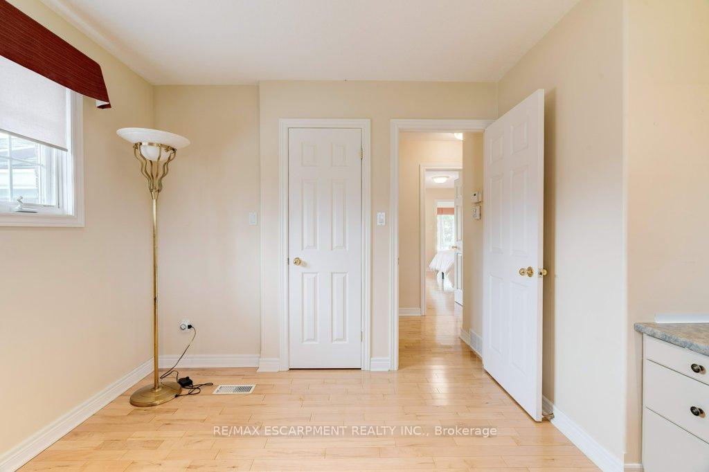 Photo 22 of 2272 Troy Road W, Hamilton, Rural Flamborough — HOMEH