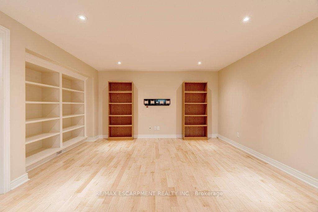 Photo 24 of 2272 Troy Road W, Hamilton, Rural Flamborough — HOMEH