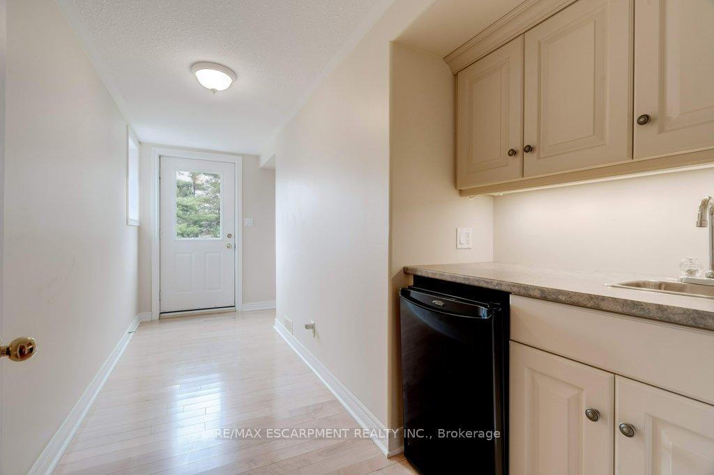 Photo 26 of 2272 Troy Road W, Hamilton, Rural Flamborough — HOMEH