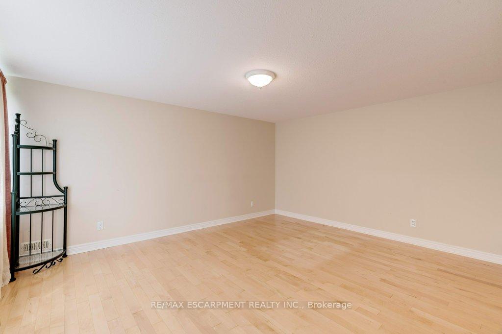 Photo 28 of 2272 Troy Road W, Hamilton, Rural Flamborough — HOMEH