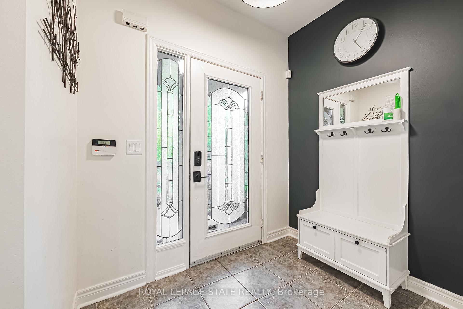 Photo 5 of 95 Livingstone Drive, Hamilton, Dundas — HOMEH