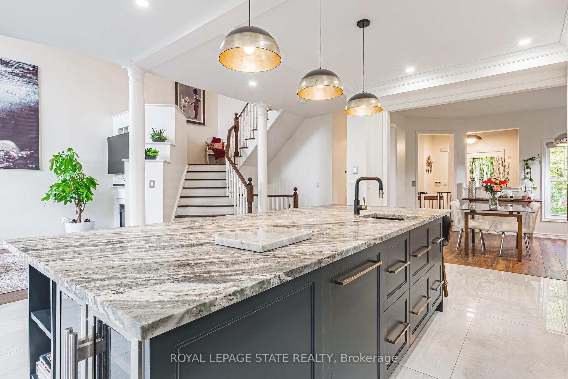 Photo 10 of 95 Livingstone Drive, Hamilton, Dundas — HOMEH