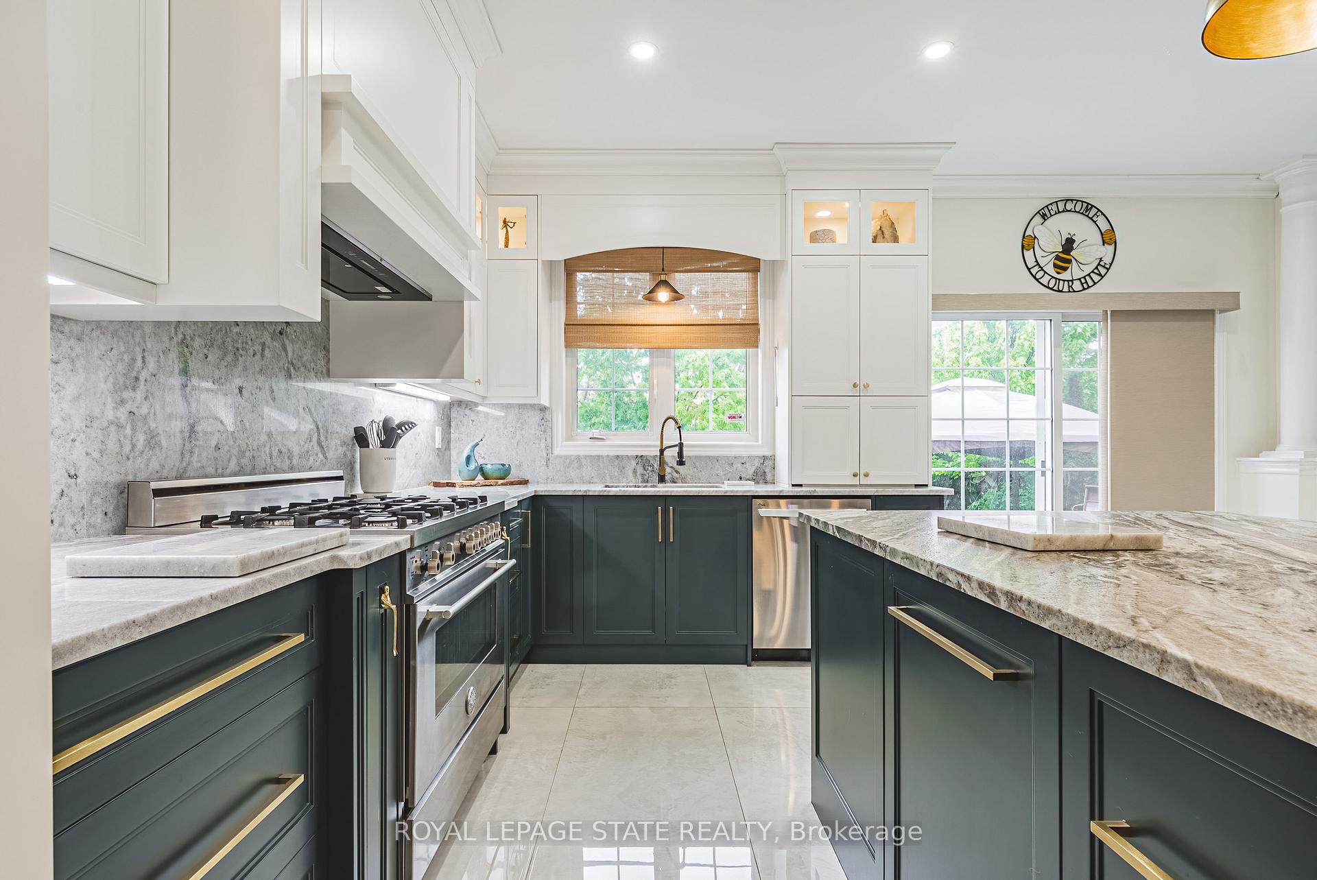 Photo 11 of 95 Livingstone Drive, Hamilton, Dundas — HOMEH