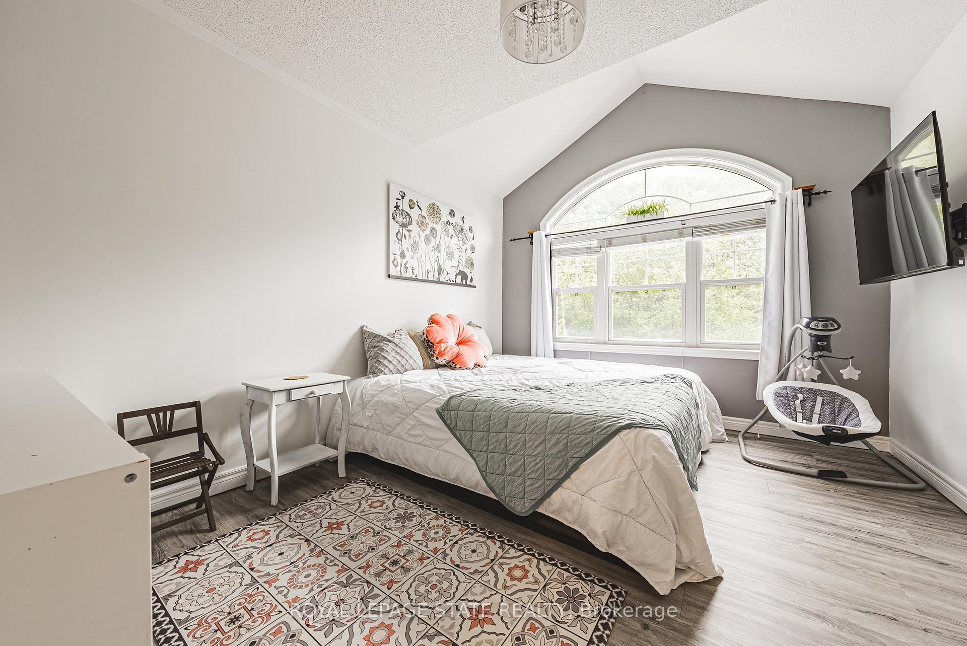 Photo 26 of 95 Livingstone Drive, Hamilton, Dundas — HOMEH