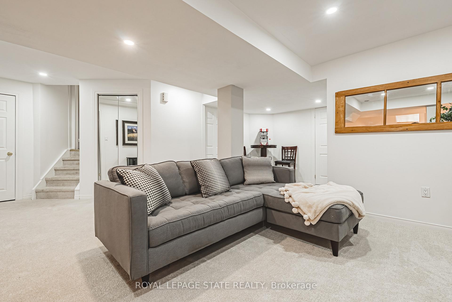Photo 39 of 95 Livingstone Drive, Hamilton, Dundas — HOMEH
