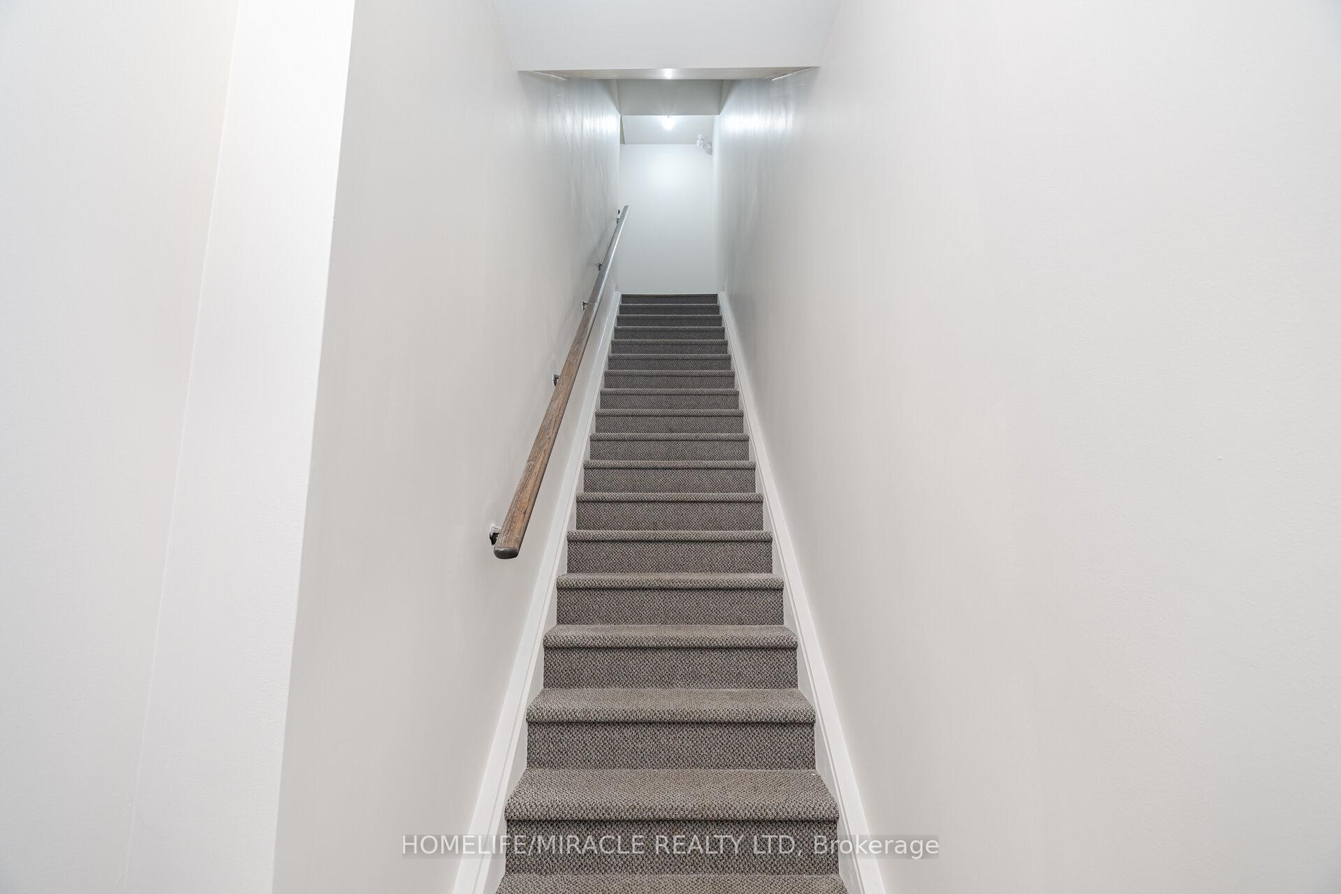 Photo 3 of Unit 424, 1711 Pure Spring Boulevard, Pickering, Duffin Heights — HOMEH