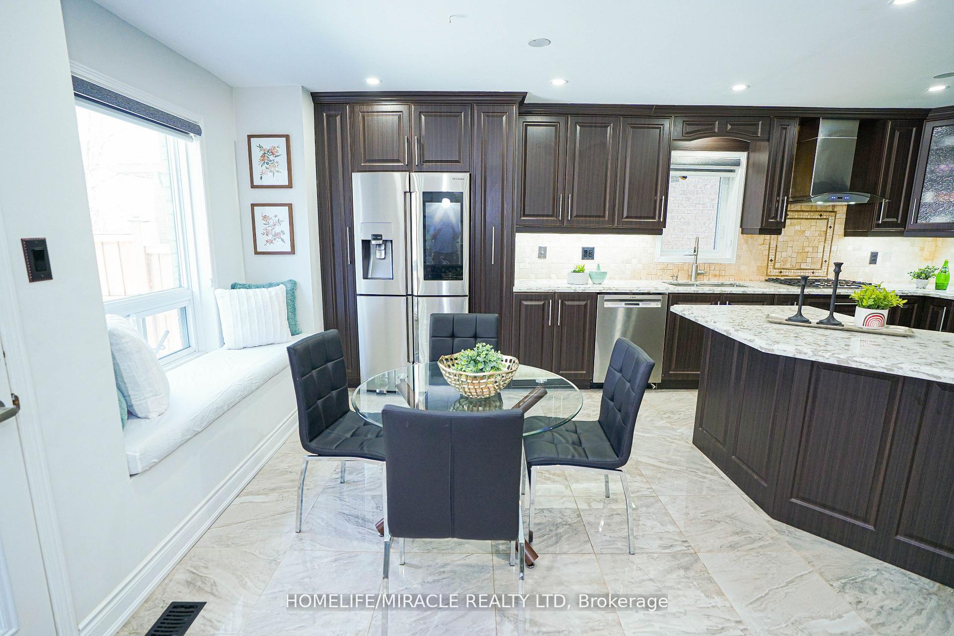 Photo 36 of 23 Hollowgrove Boulevard, Brampton, Vales of Castlemore — HOMEH