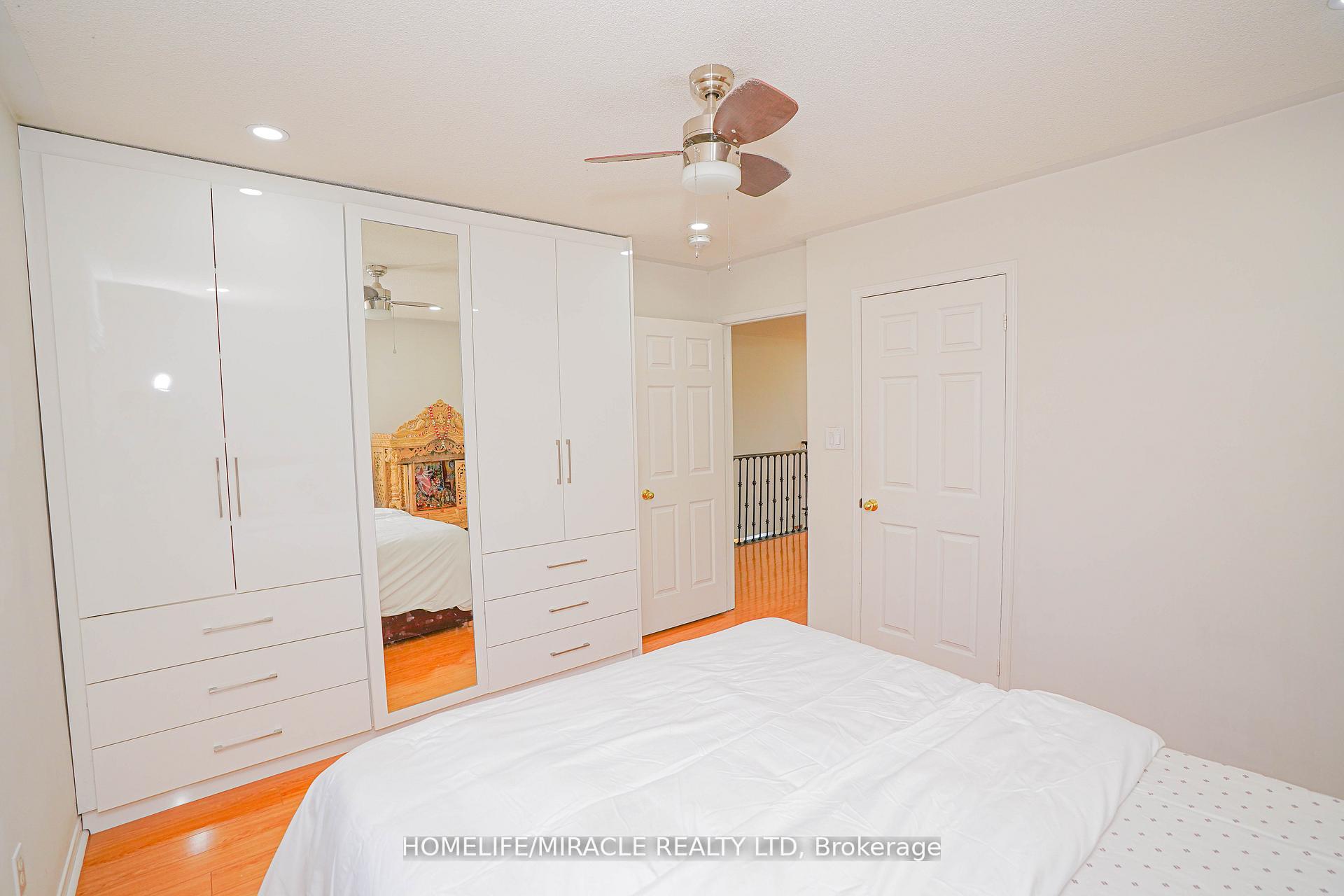 Photo 27 of 23 Hollowgrove Boulevard, Brampton, Vales of Castlemore — HOMEH