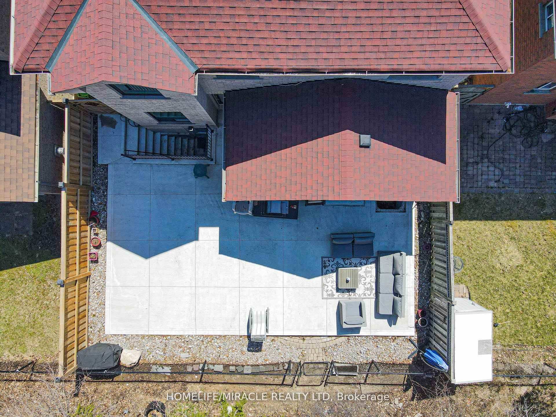 Photo 45 of 23 Hollowgrove Boulevard, Brampton, Vales of Castlemore — HOMEH