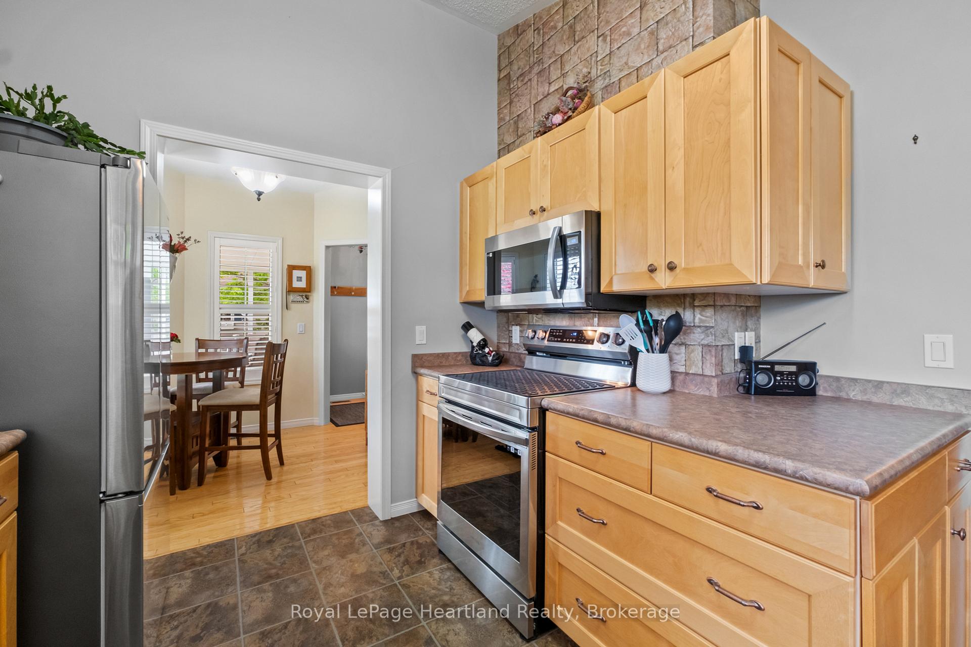Photo 6 of 81402 Champlain Boulevard, Ashfield-Colborne-Wawanosh, Colborne — HOMEH