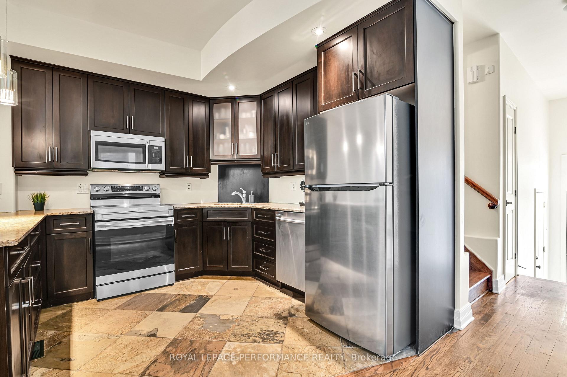 Photo 15 of Unit B, 376 Winston Avenue, Ottawa, Westboro West — HOMEH