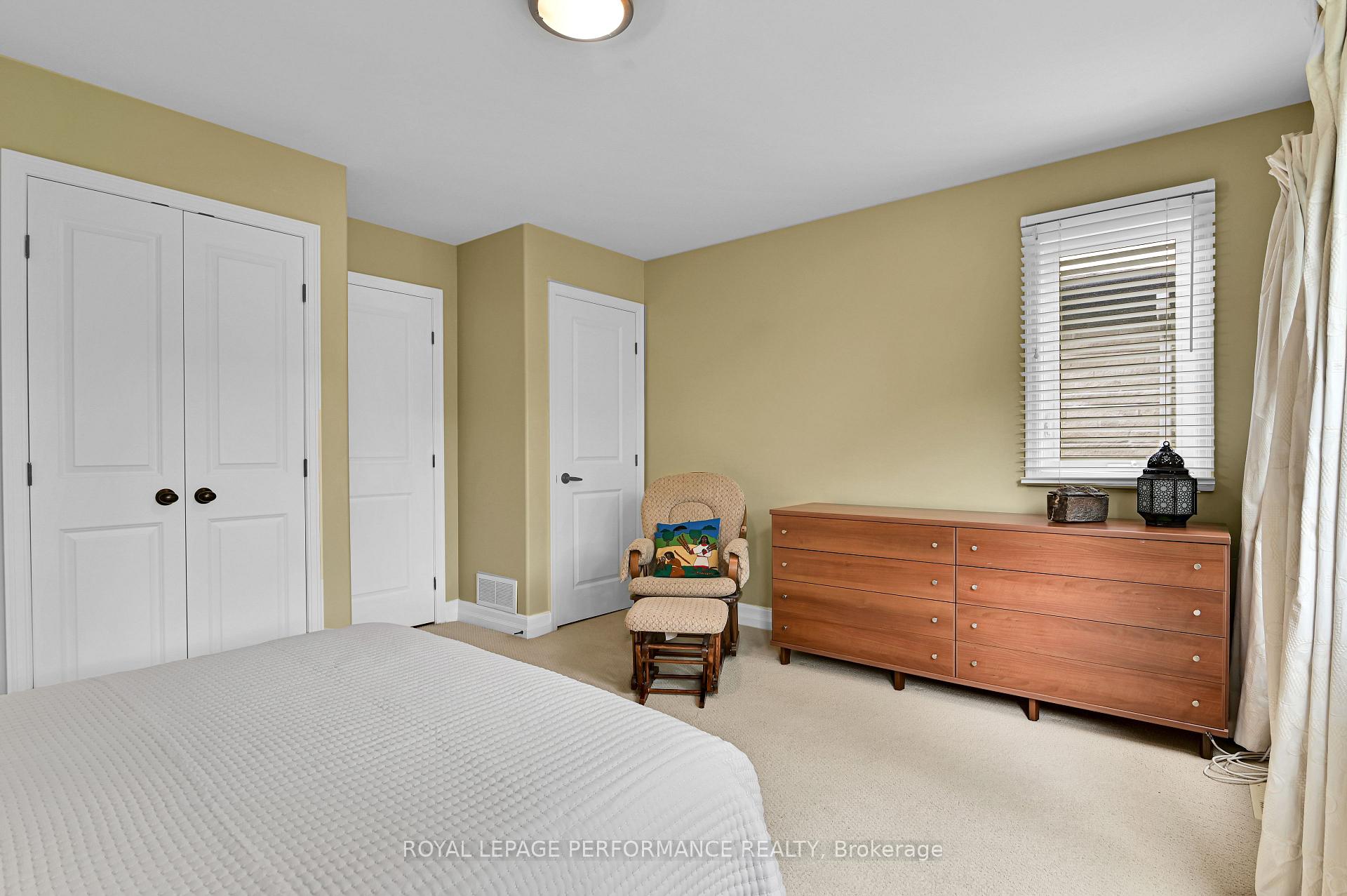 Photo 13 of Unit B, 376 Winston Avenue, Ottawa, Westboro West — HOMEH