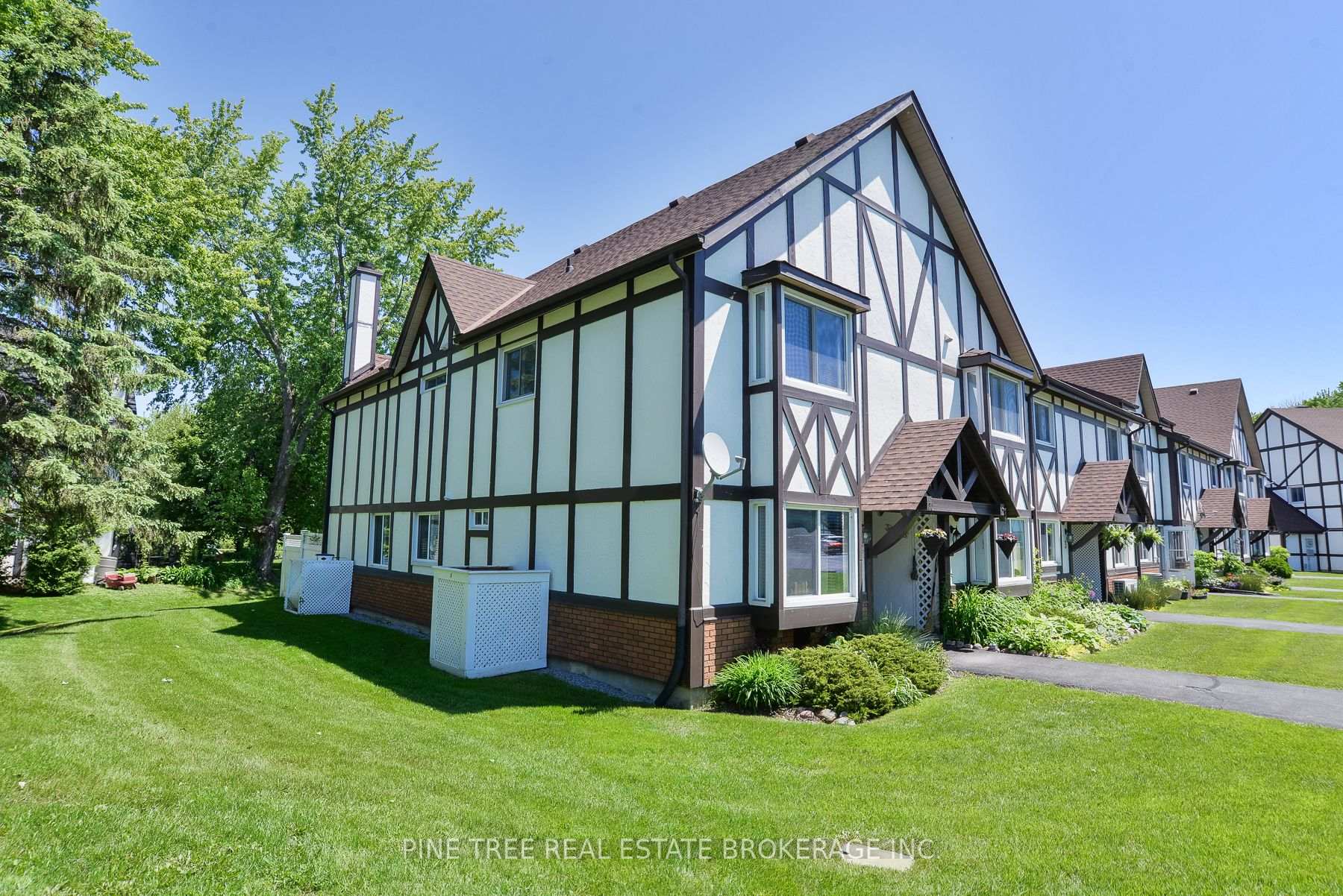 Photo 26 of Unit 1, 31 Laguna Parkway, Ramara, Brechin — HOMEH