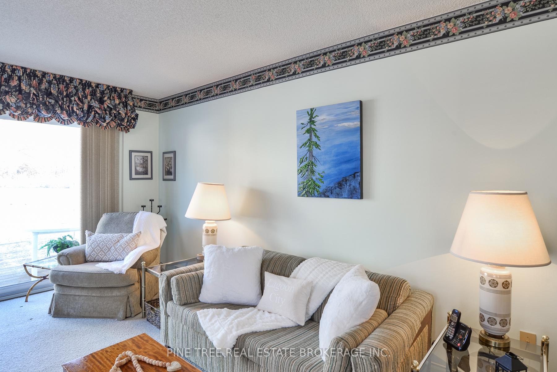 Photo 4 of Unit 1, 31 Laguna Parkway, Ramara, Brechin — HOMEH