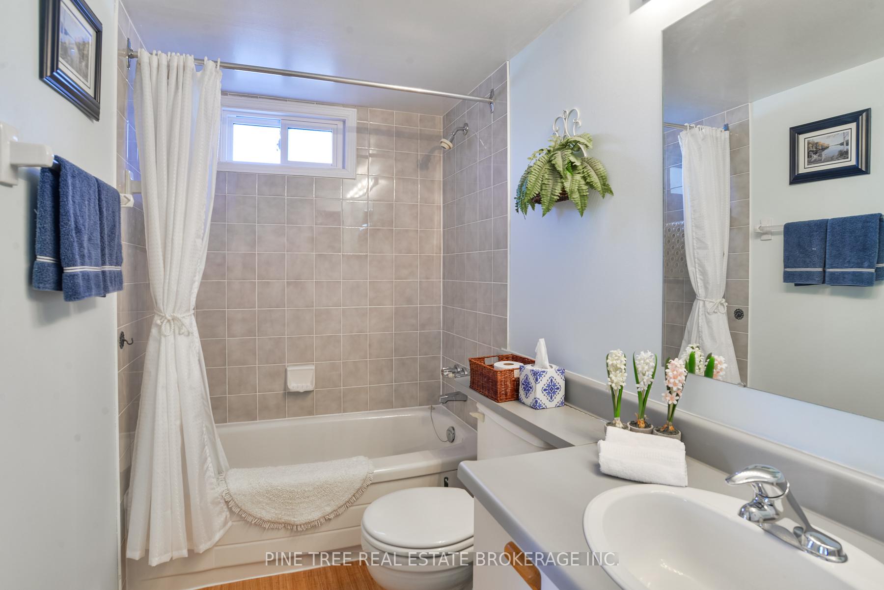Photo 13 of Unit 1, 31 Laguna Parkway, Ramara, Brechin — HOMEH
