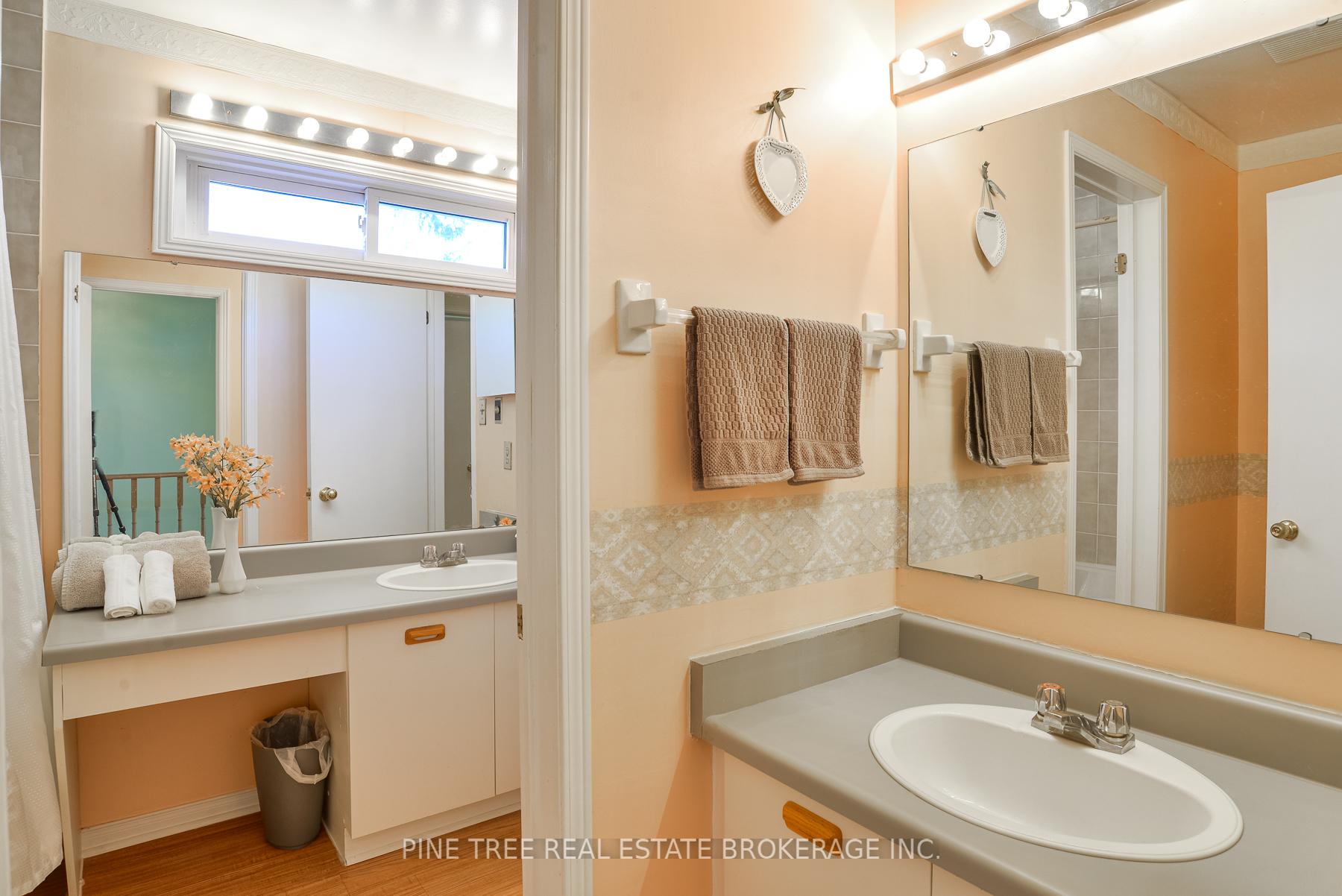 Photo 19 of Unit 1, 31 Laguna Parkway, Ramara, Brechin — HOMEH