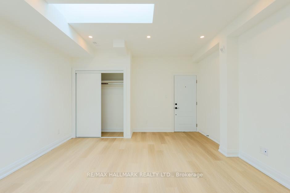 Photo 8 of Unit B, 2199 Queen Street, Toronto, The Beaches — HOMEH