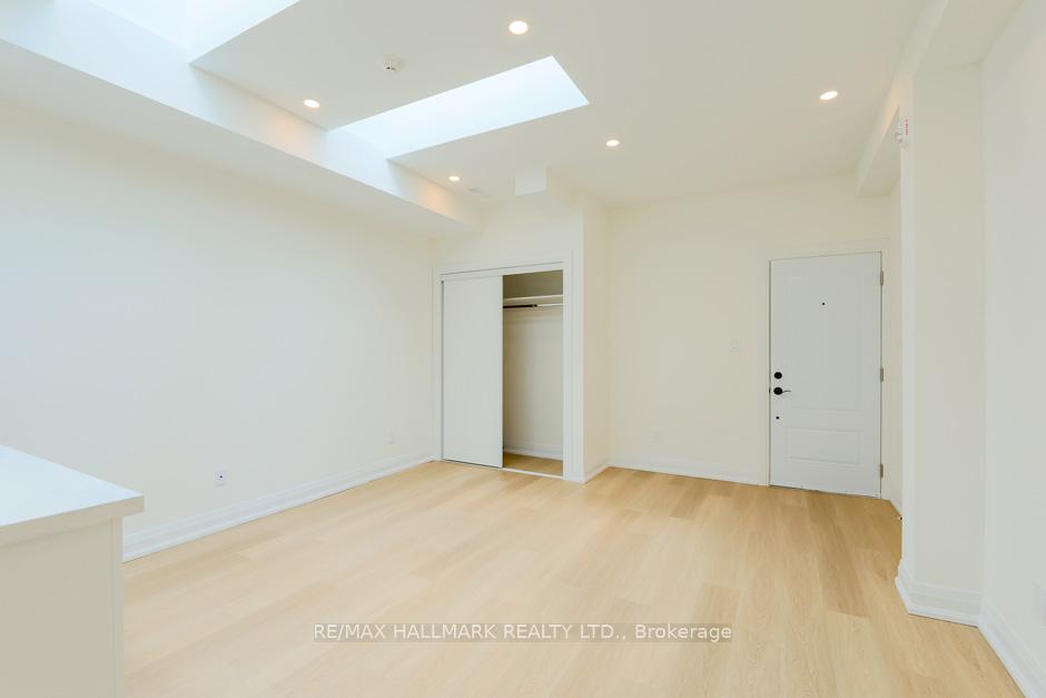 Photo 19 of Unit B, 2199 Queen Street, Toronto, The Beaches — HOMEH