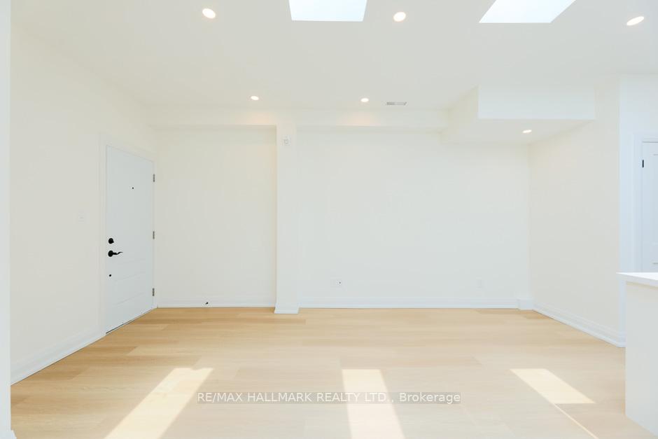 Photo 3 of Unit B, 2199 Queen Street, Toronto, The Beaches — HOMEH