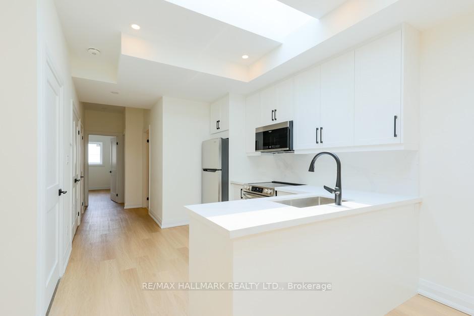 Photo 20 of Unit B, 2199 Queen Street, Toronto, The Beaches — HOMEH
