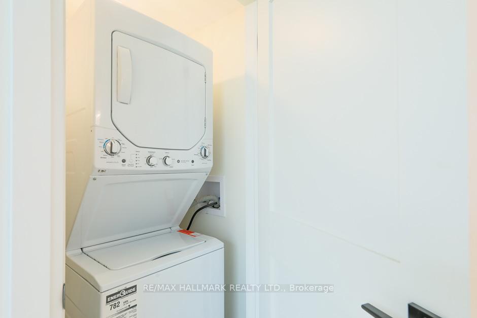Photo 25 of Unit B, 2199 Queen Street, Toronto, The Beaches — HOMEH