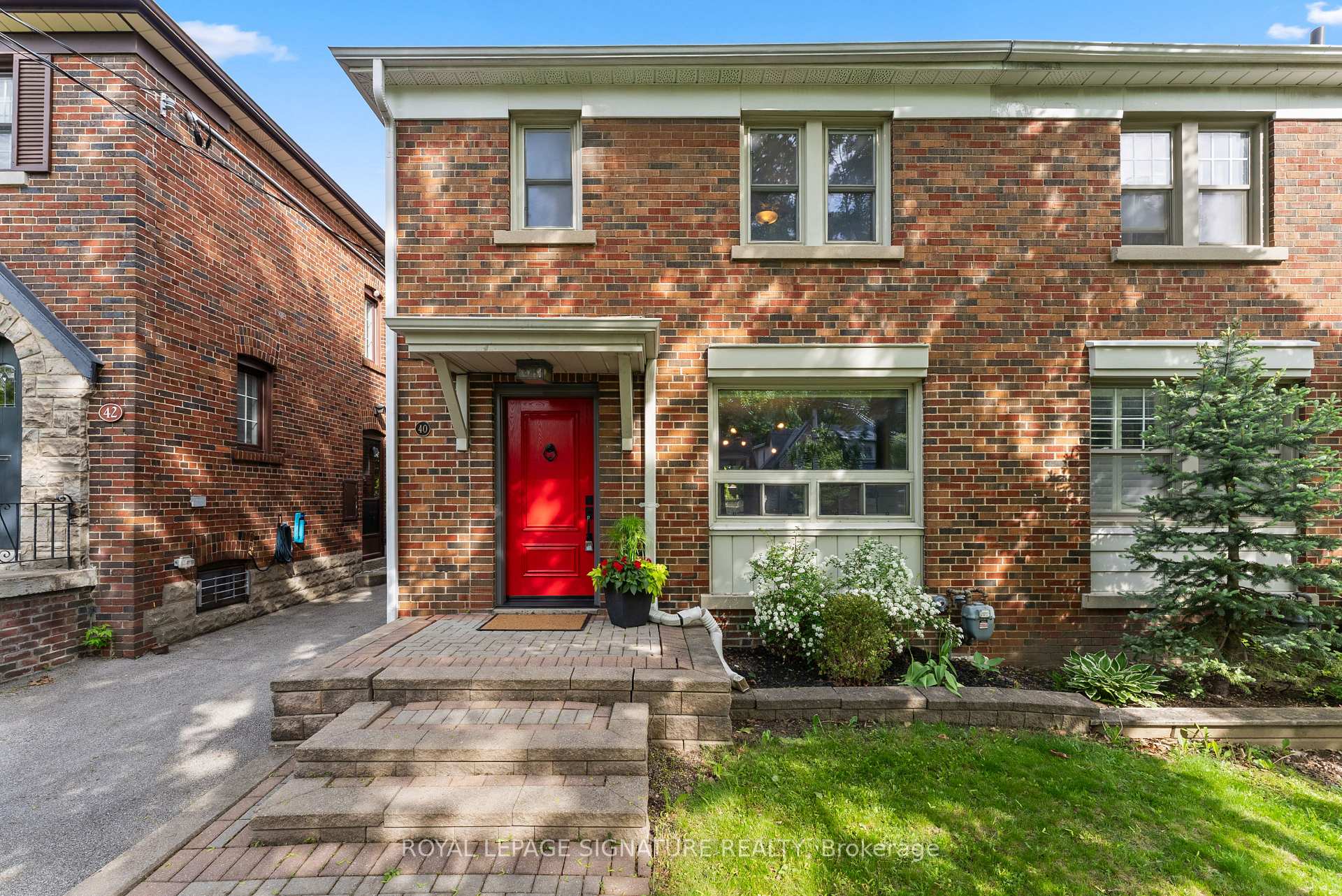 Front of 40 Southvale Drive
