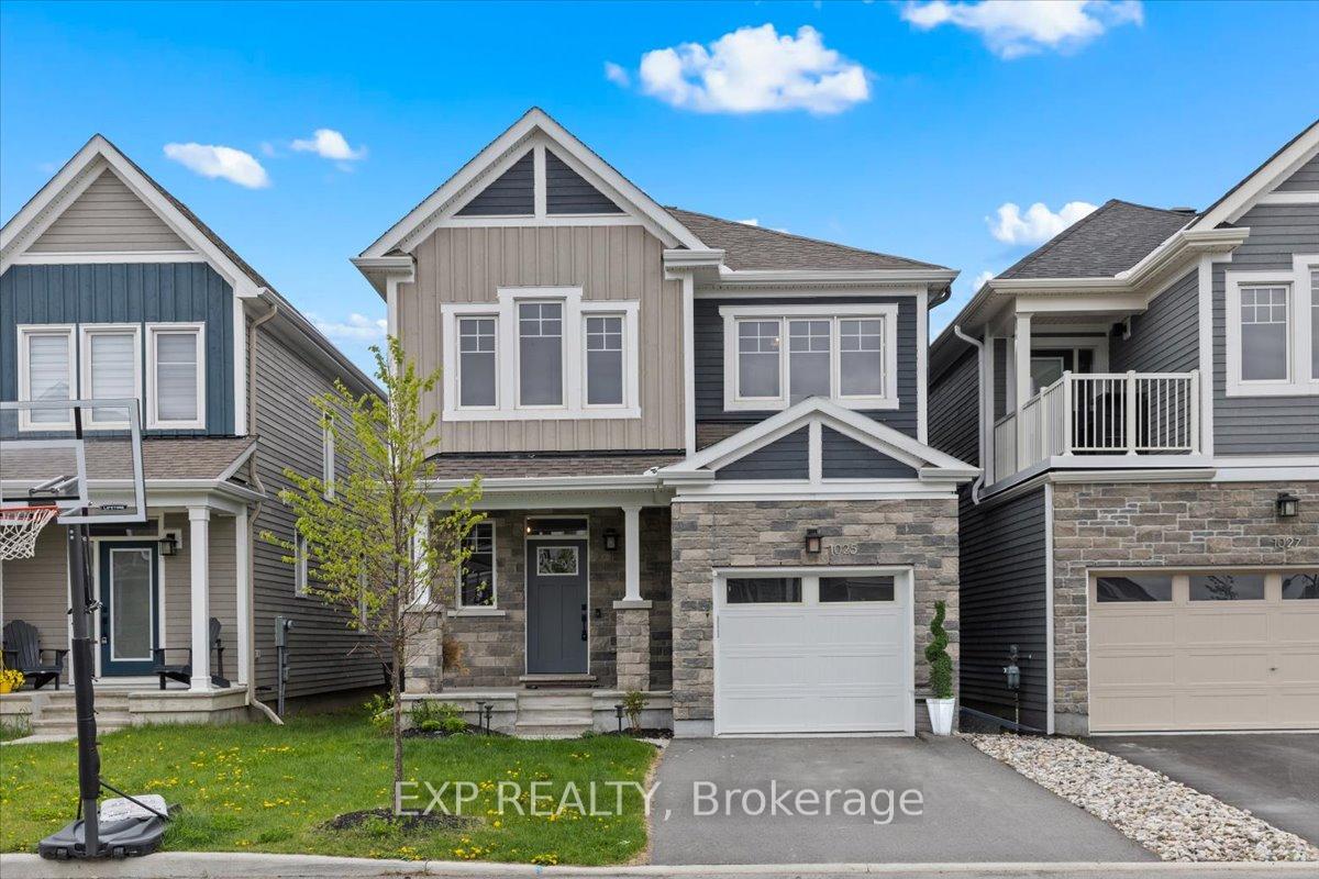 Photo 1 of 1025 Keeper Heights, Ottawa, Goulbourn Twp From Franktown Rd/South To Rideau — HOMEH