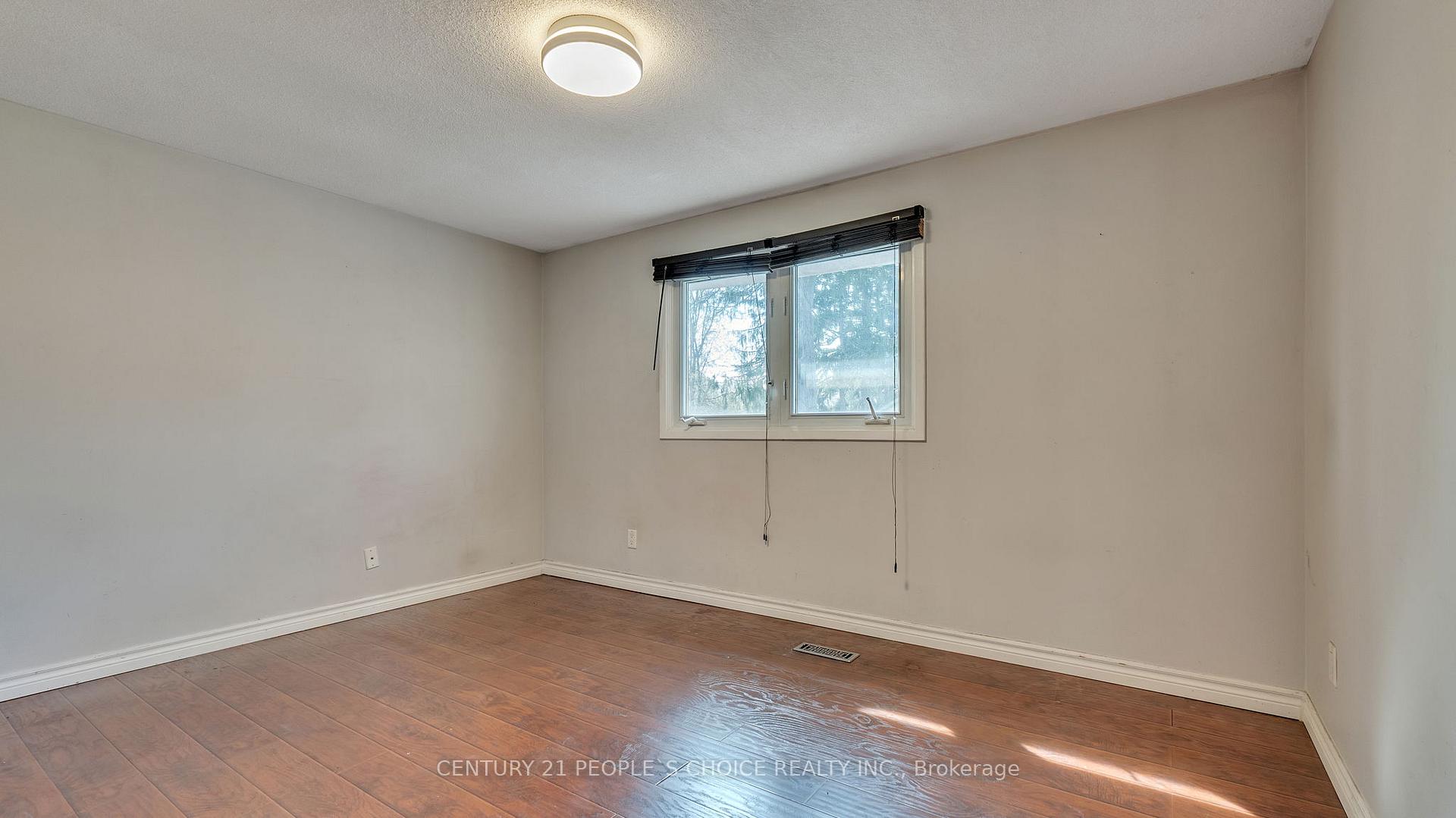 Photo 24 of 24 Grassmere Court, Oshawa, Lakeview — HOMEH