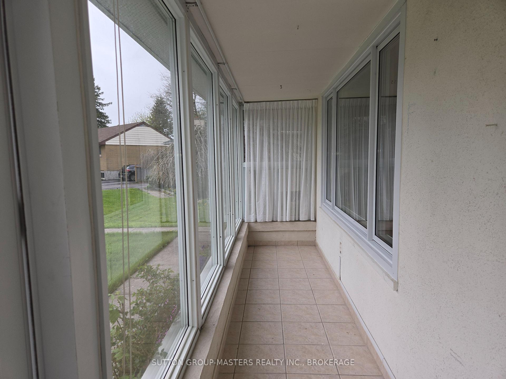 Photo 8 of 319 Arrowhead Place, Kingston, West of Sir John A. Blvd — HOMEH