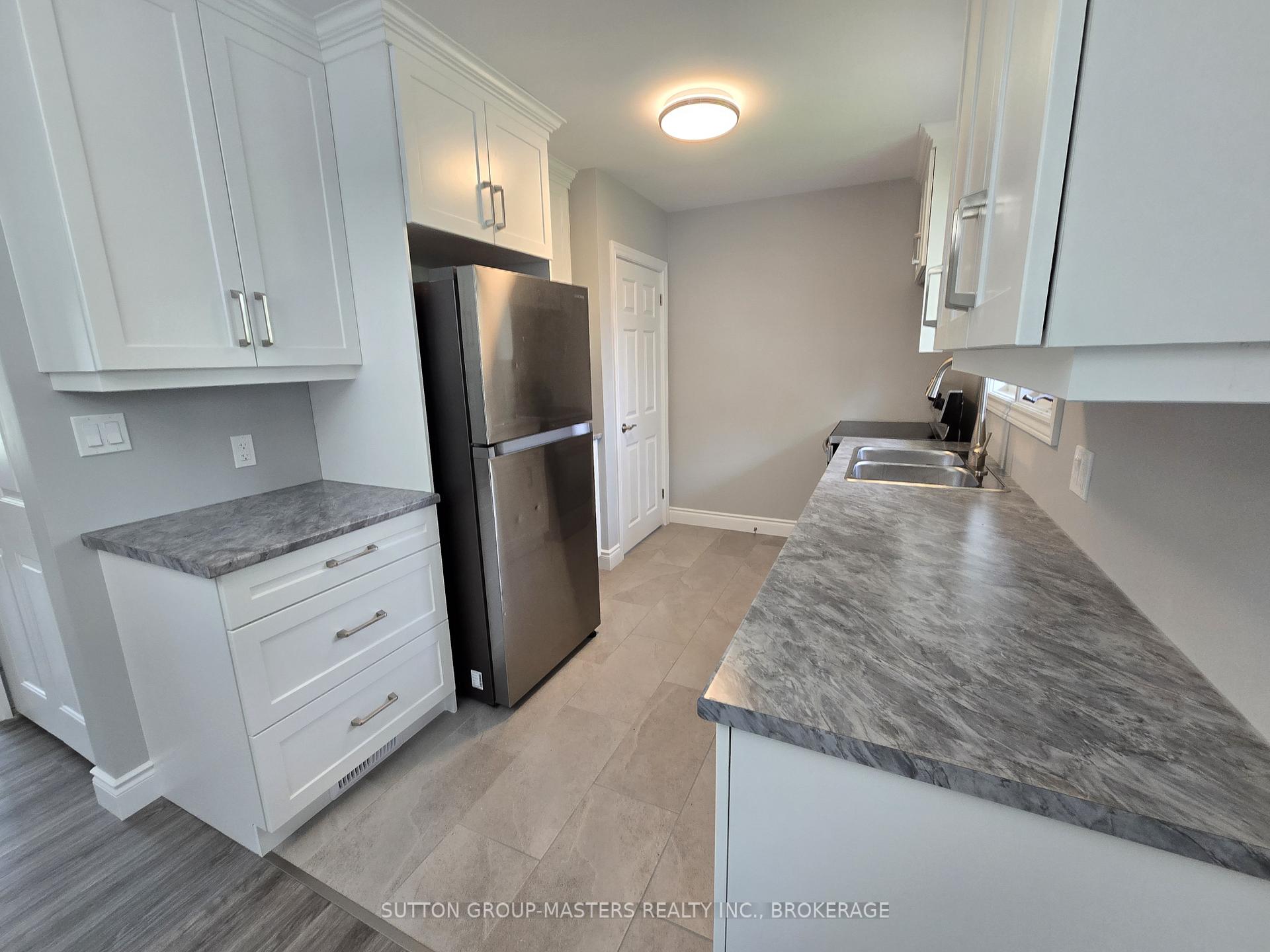 Photo 3 of 319 Arrowhead Place, Kingston, West of Sir John A. Blvd — HOMEH