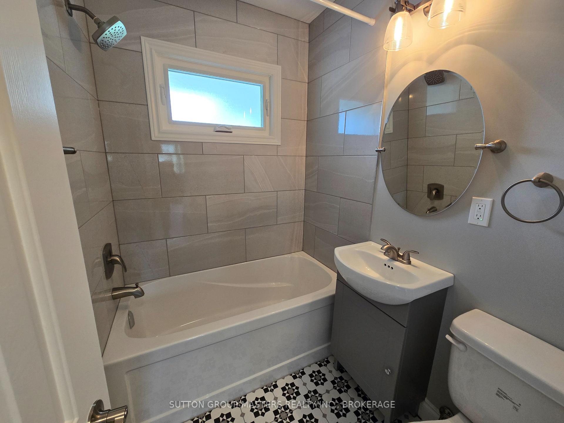 Photo 18 of 319 Arrowhead Place, Kingston, West of Sir John A. Blvd — HOMEH